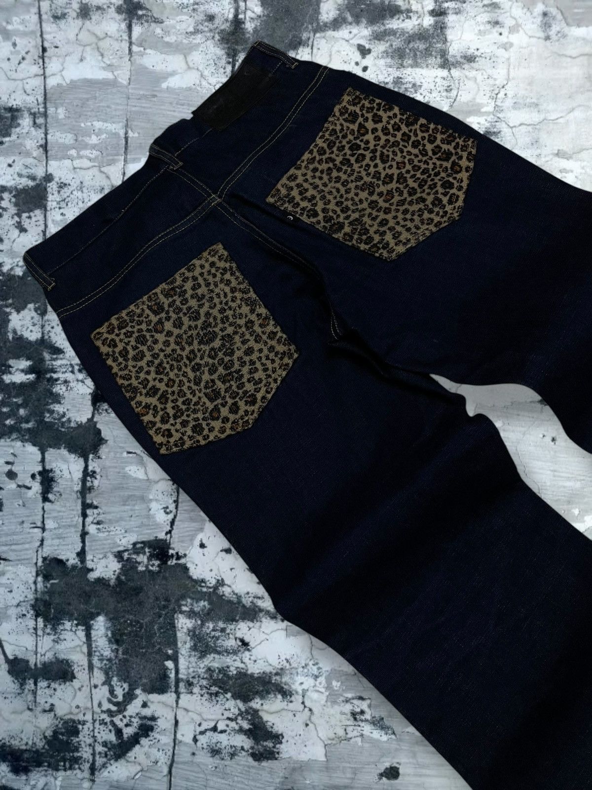 Japanese Brand Vintage Rare Japan Designer Ills Garments Leopard Art Denim Size US 32 / EU 48 - 15 Thumbnail
