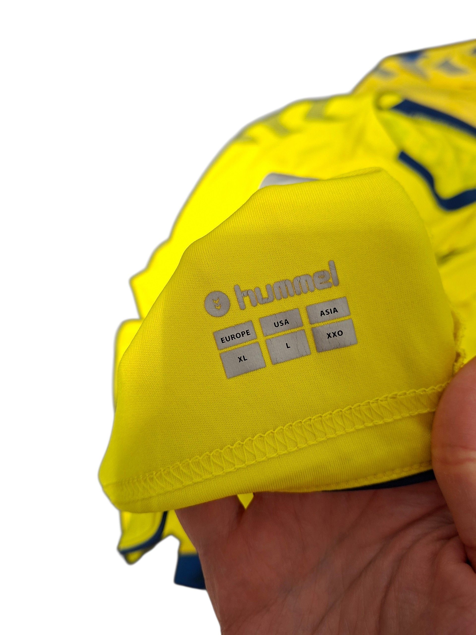 Hummel RADOSEVIC BRONDBY HUMMEL VINTAGE 2018/2019 SOCCER JERSEY Size US L / EU 52-54 / 3 - 6 Thumbnail