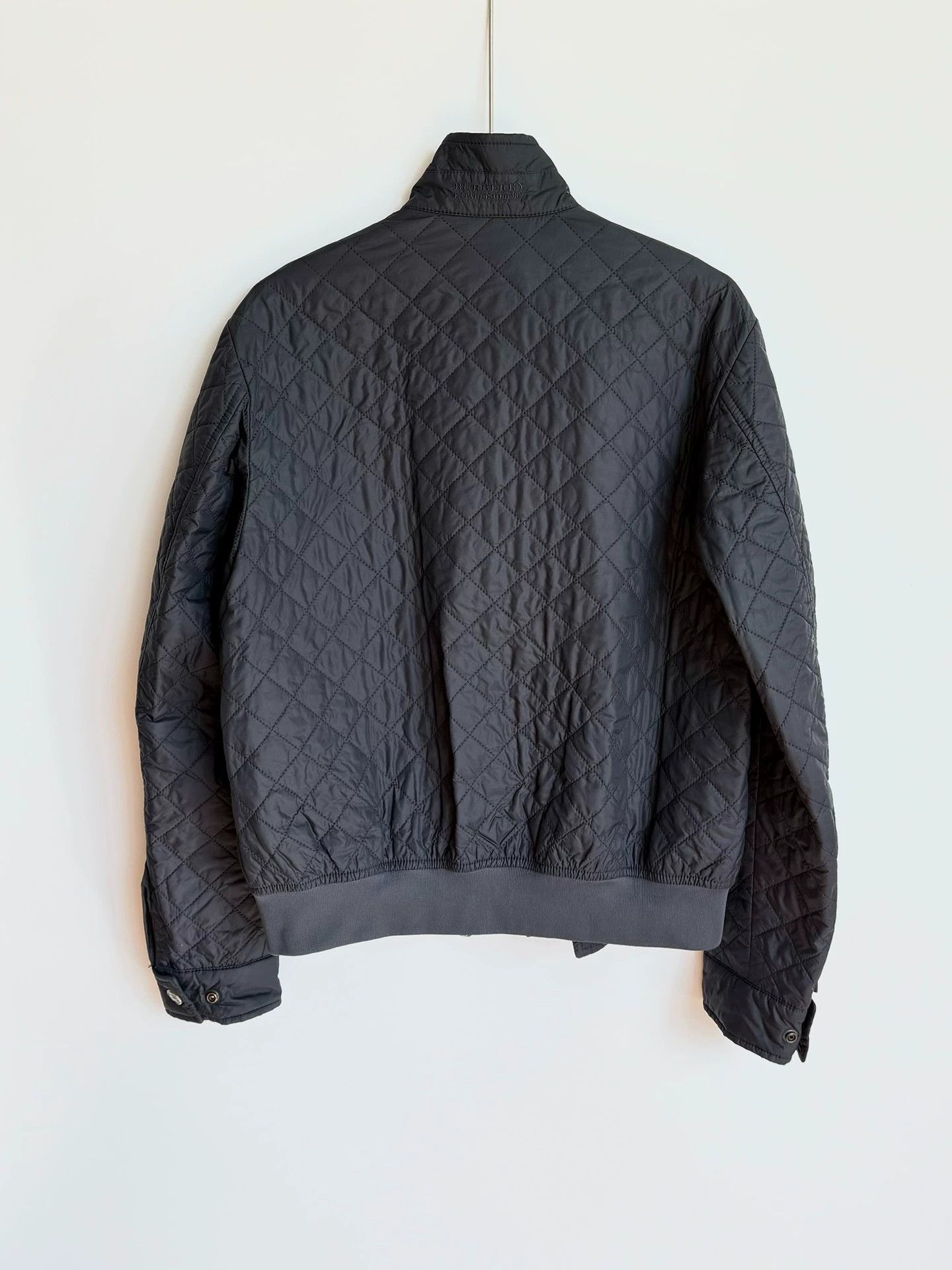 Burberry Burberry Quilted Nylon Down Jacket Nova Check L Size US L / EU 52-54 / 3 - 3 Thumbnail