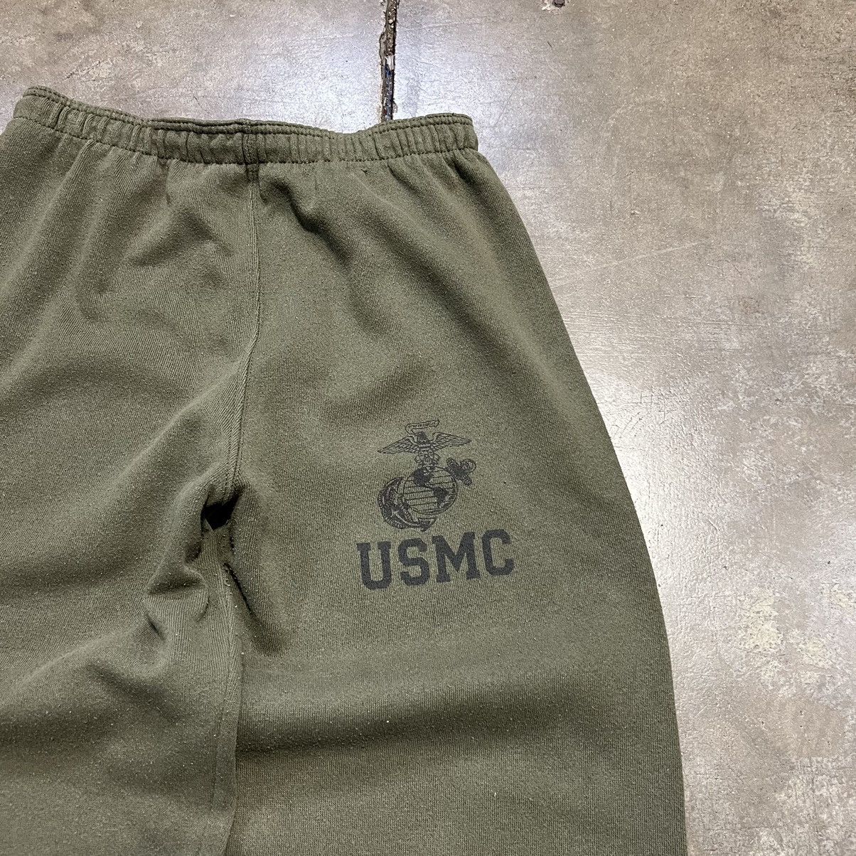 Vintage Vintage 90s USMC Sweatpant Jogger Olive Green Baggy Military Size US 28 / EU 44 - 4 Thumbnail