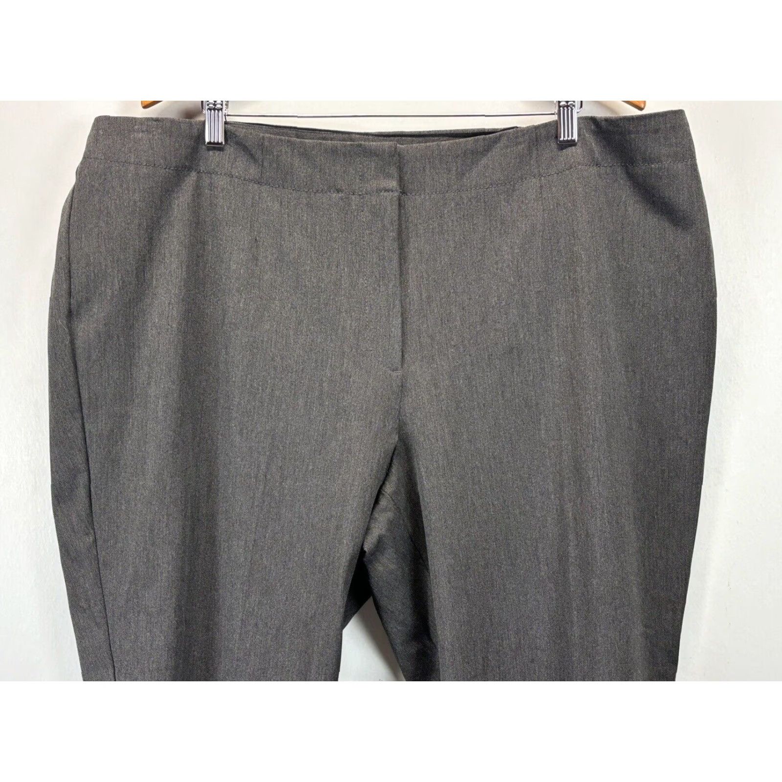 Talbots TALBOTS Dress Pants Women 22W Plus Flat Front Stretch Grey Polyester Blend Classic Career Capsule Dress Pants Womens Size 40" / US 18 - 2 Thumbnail