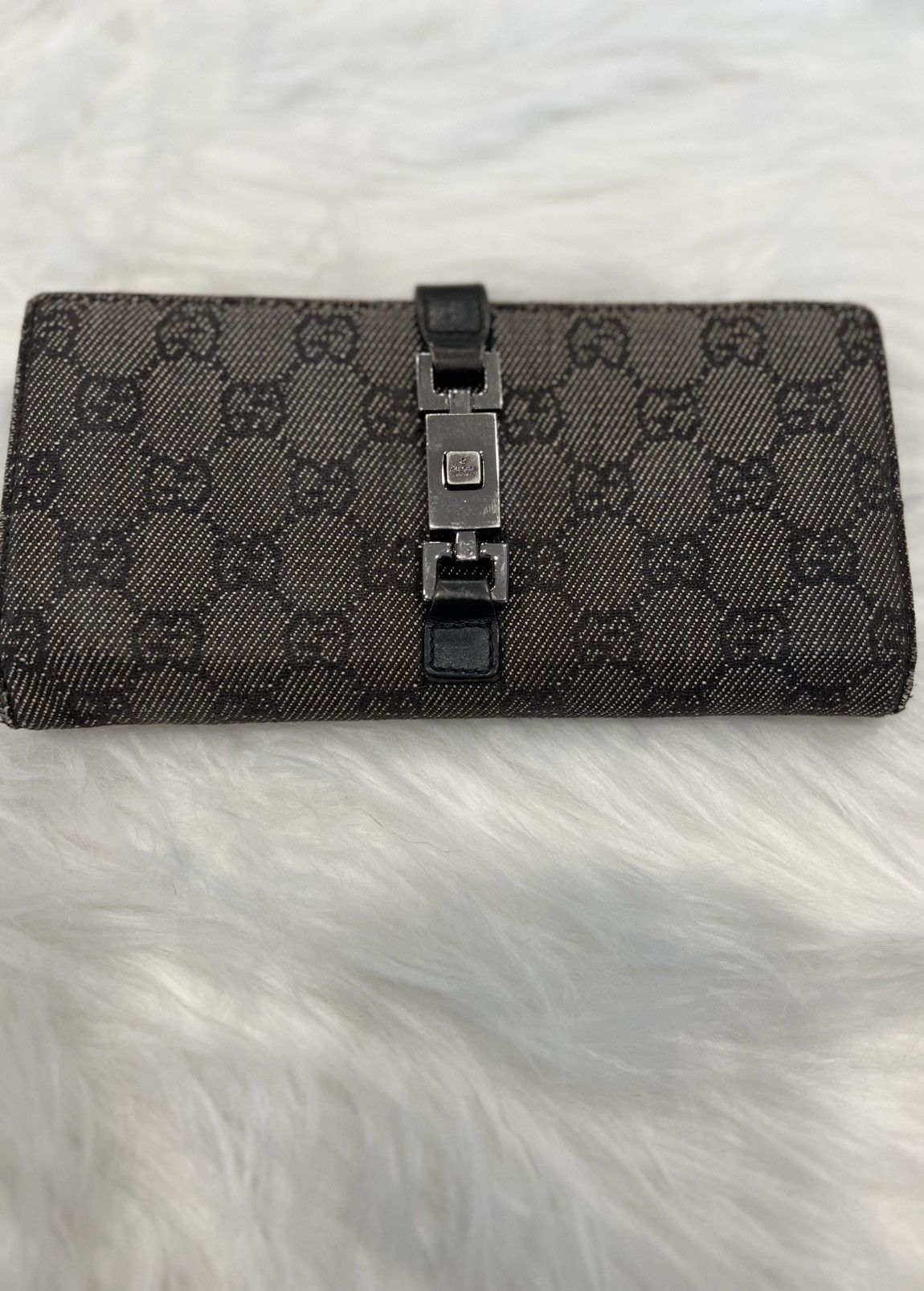 Gucci 🖤 Rare Tom Ford Era Gucci GG Canvas Wallet – Piston Lock🖤 Size ONE SIZE - 1 Thumbnail