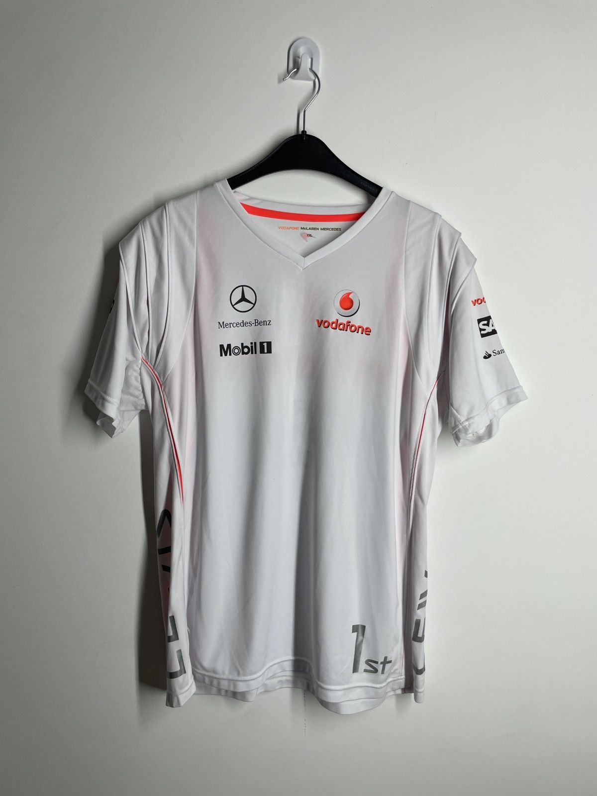 Mercedes-Benz Vintage Lewis Hamilton Mercedes Mclaren 2008 t shirt Size US XL / EU 56 / 4 - 1 Thumbnail