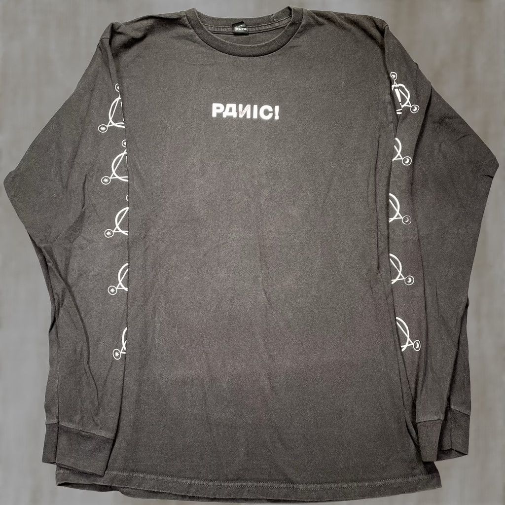 Vintage Panic At The Disco Shirt Mens M PRAY FOR THE WICKED LONG SLEEVE P!ATD PATD Black Shirt M Mens Size US M / EU 48-50 / 2 - 1 Thumbnail