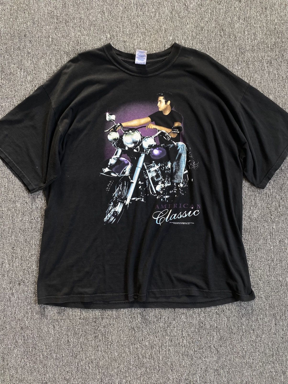 Gildan Band Tshirt Elvis Presley Photo Tee Size US XXL / EU 58 / 5 - 1 Thumbnail