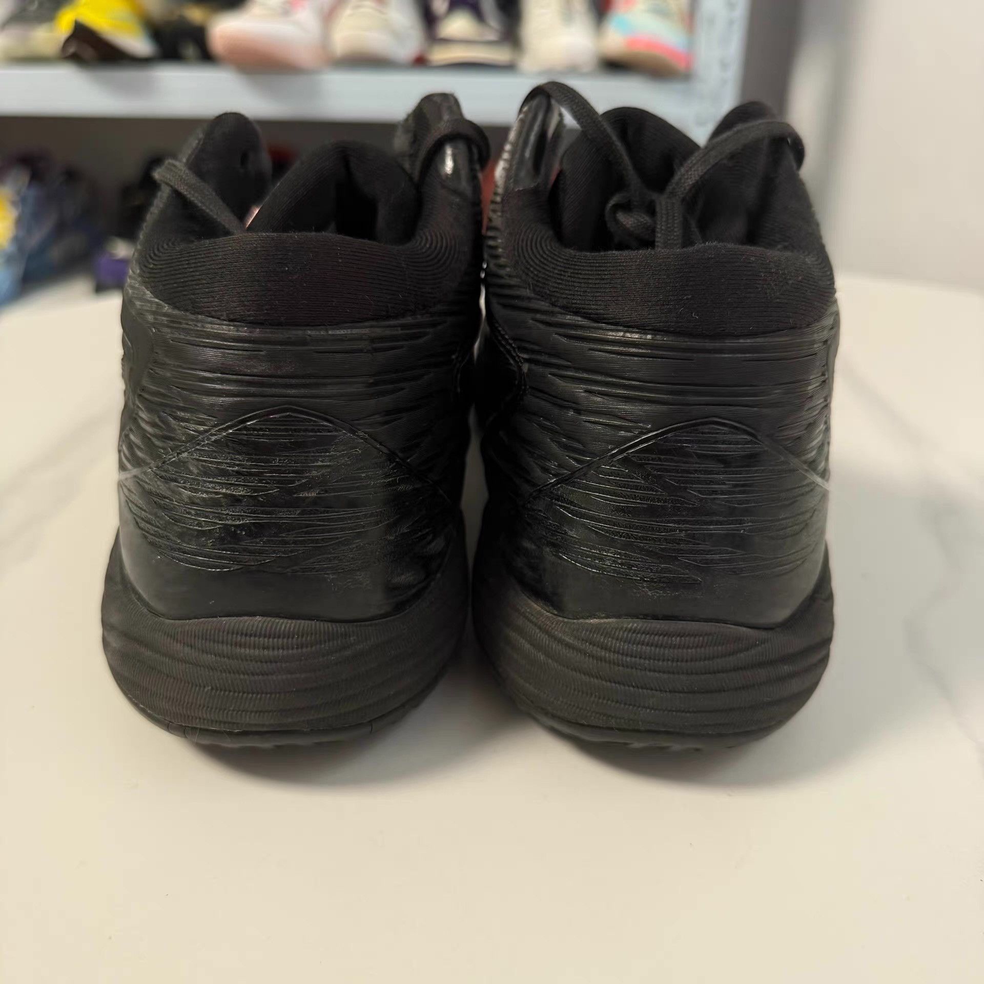Asics Asics Gel-Hoop V14 Q11 Size US 10 / EU 43 - 3 Thumbnail