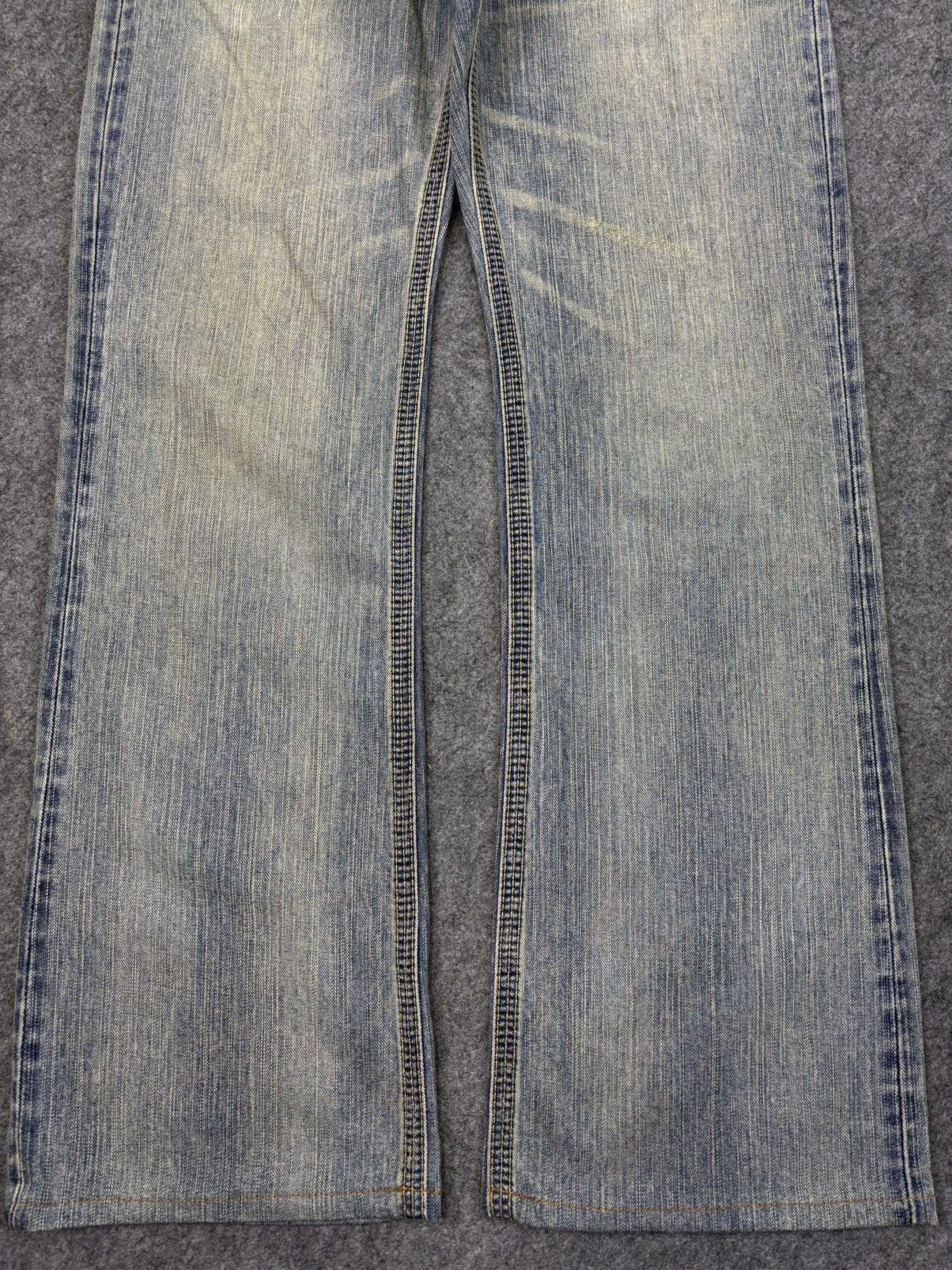 Edwin EDWIN XVS Japan Light Wash Distressed Flare Denim F944 Size US 30 / EU 46 - 5 Thumbnail