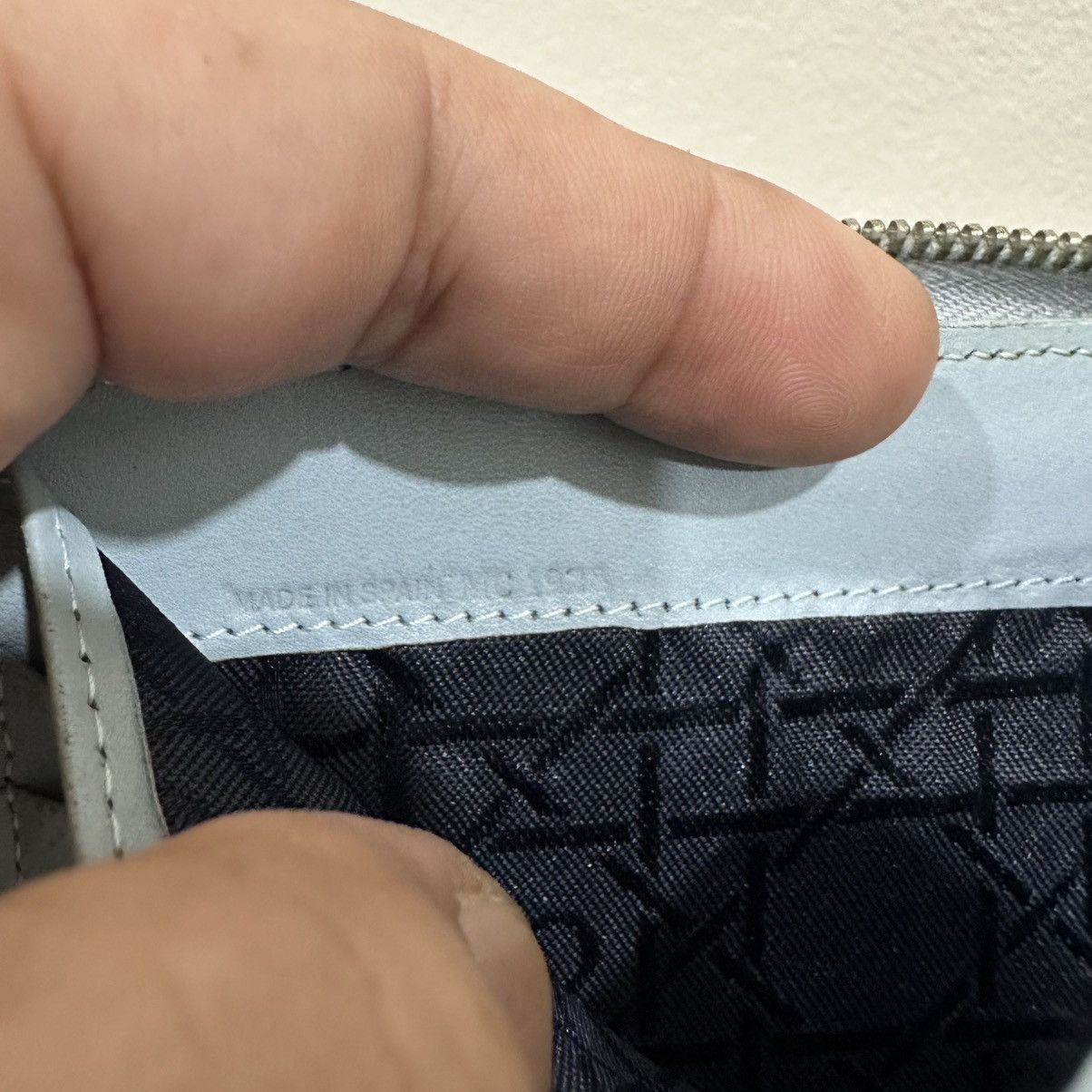Dior ‼️YES‼️ CHRISTIAN DIOR DENIM ZIPPER SHORT WALLET Size ONE SIZE - 6 Thumbnail