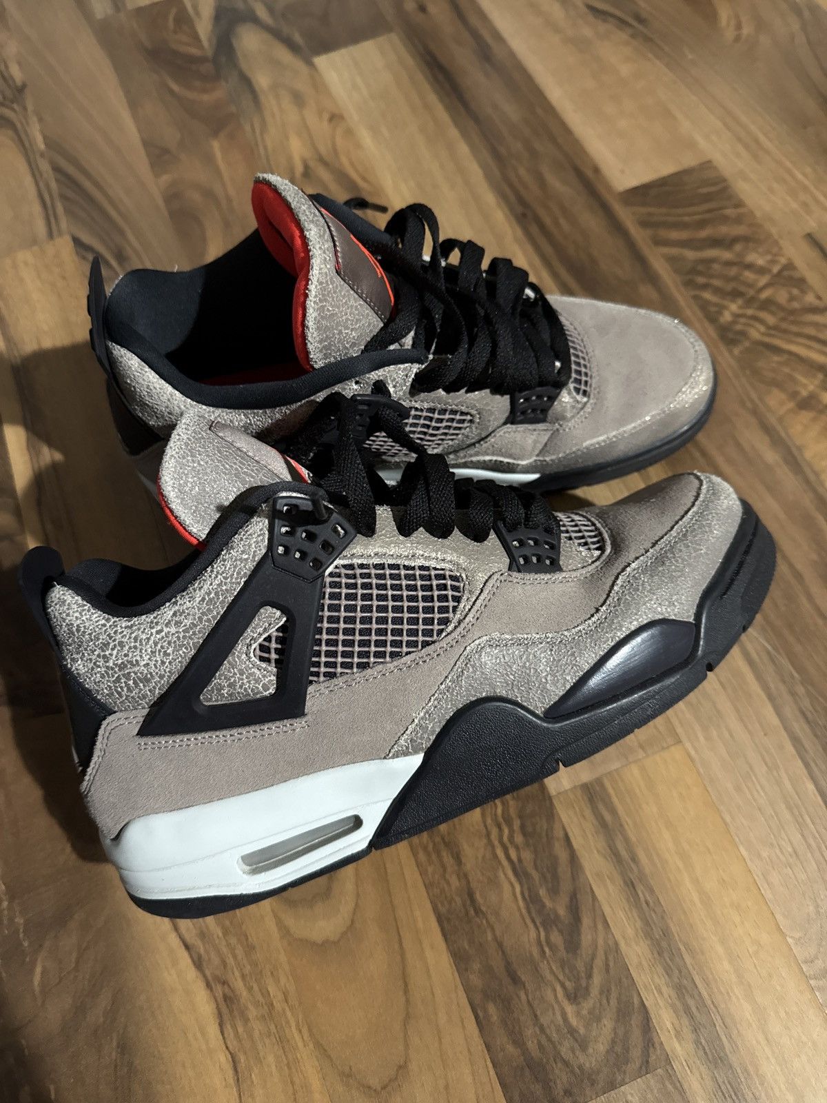 Jordan Brand Jordan 4 Taupe Haze Size US 9.5 / EU 42-43 - 3 Thumbnail