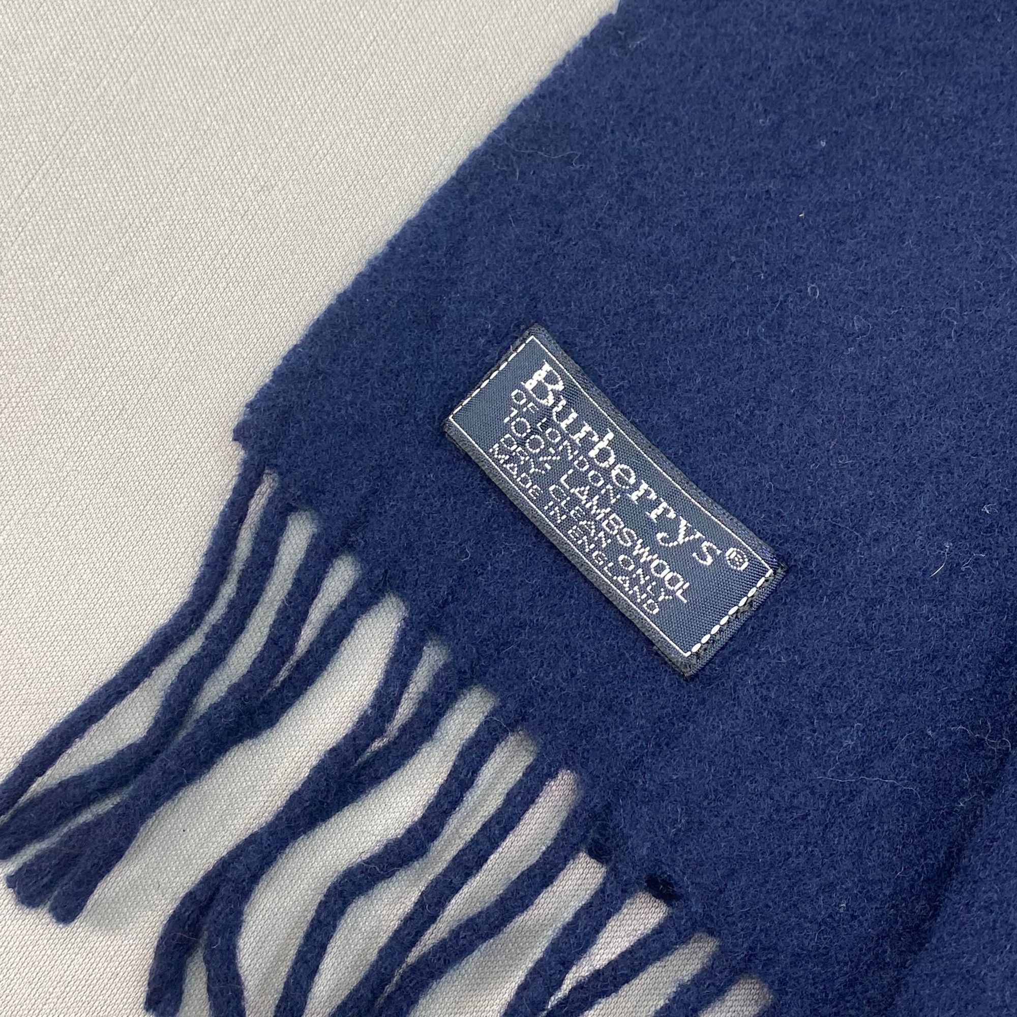 Burberry Vintage Burberry Scarf Muffler Wool Fringe Winter Scarves Size ONE SIZE - 5 Thumbnail
