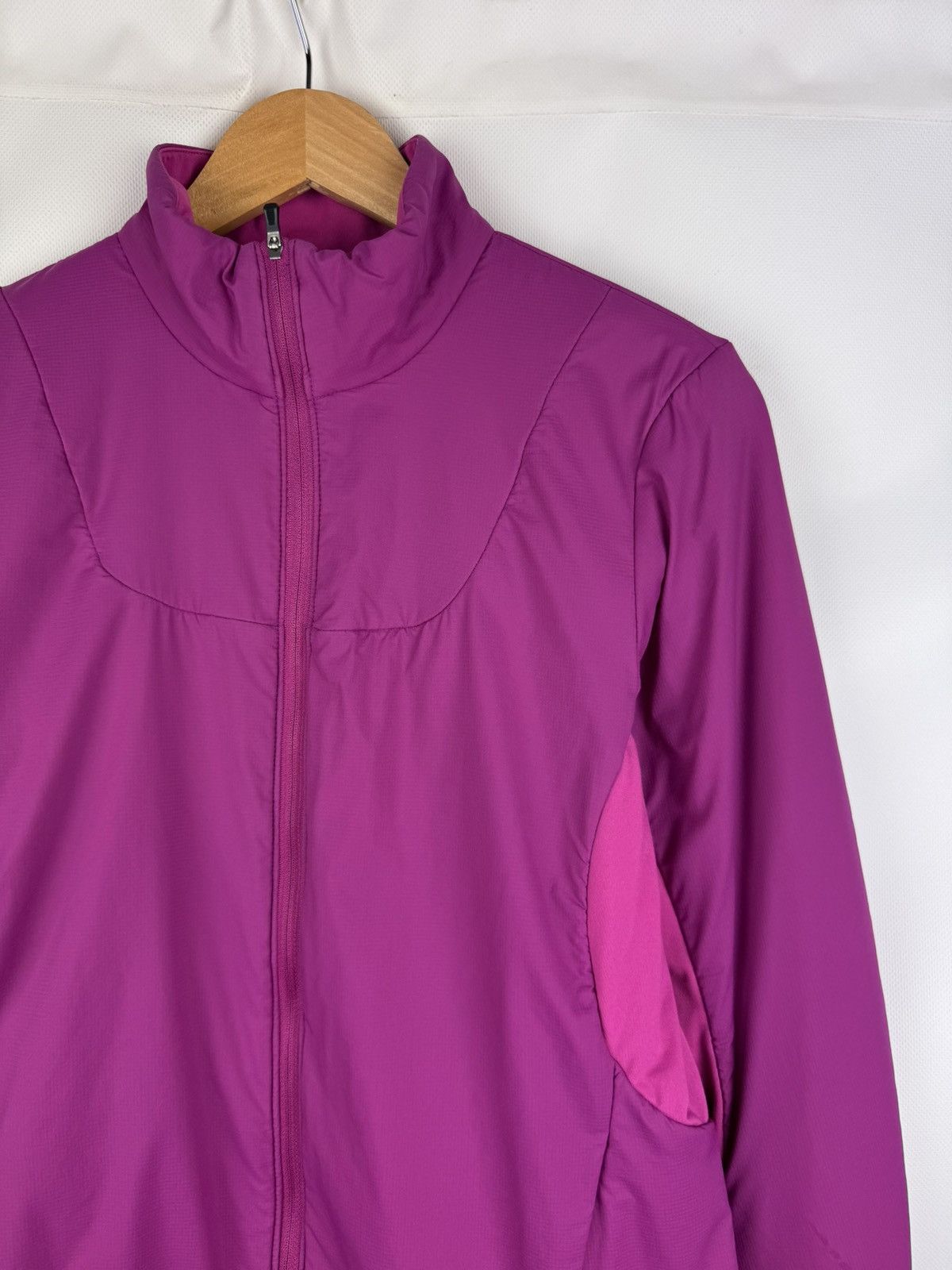 Arc'teryx Arcteryx Outdoor Nylon Atom LT Full Zip Windbreaker Jacket Size M / US 6-8 / IT 42-44 - 3 Thumbnail