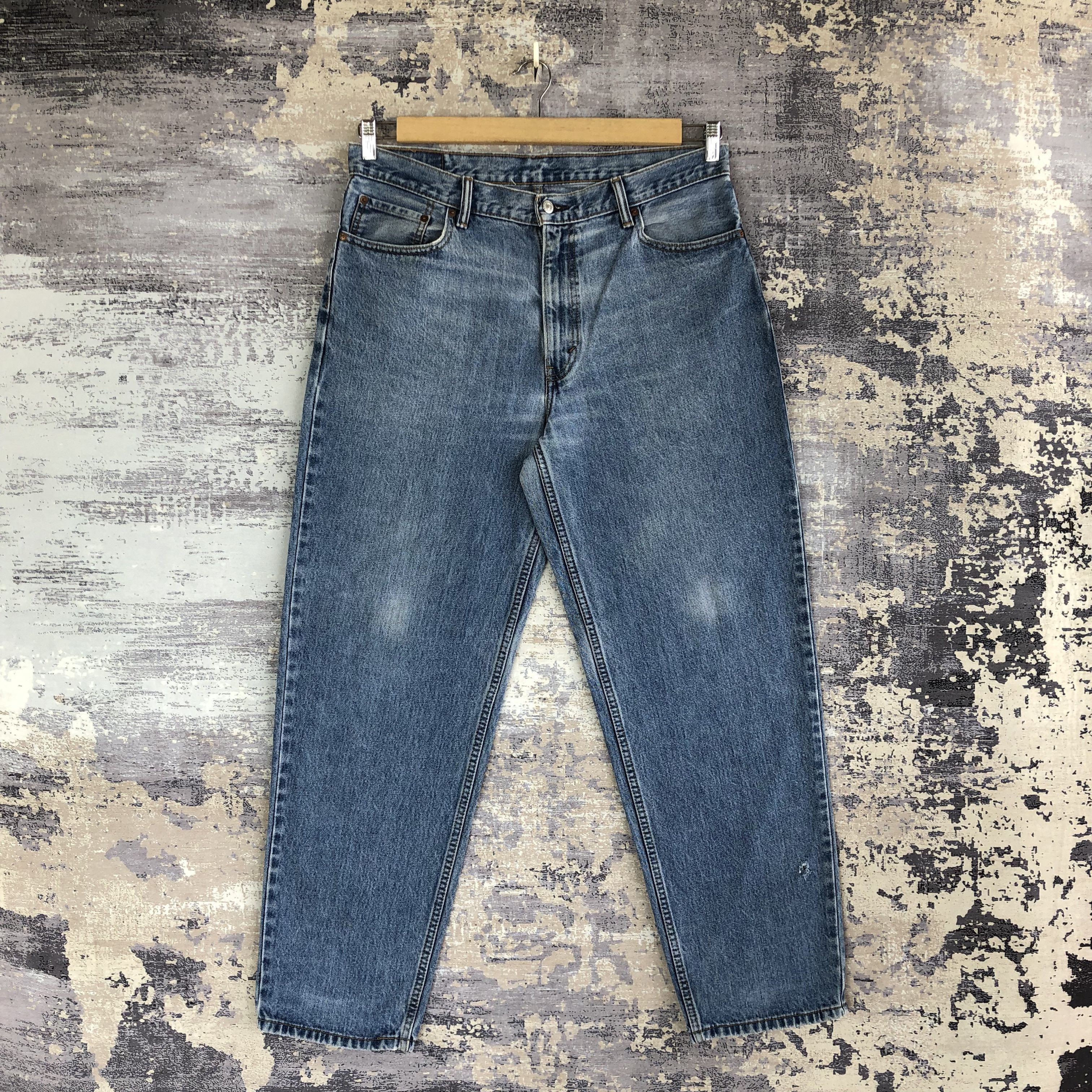 Levi's Vintage Levis Faded Baggy Jeans Levis Light Wash Loose Denim Size US 36 / EU 52 - 1 Thumbnail