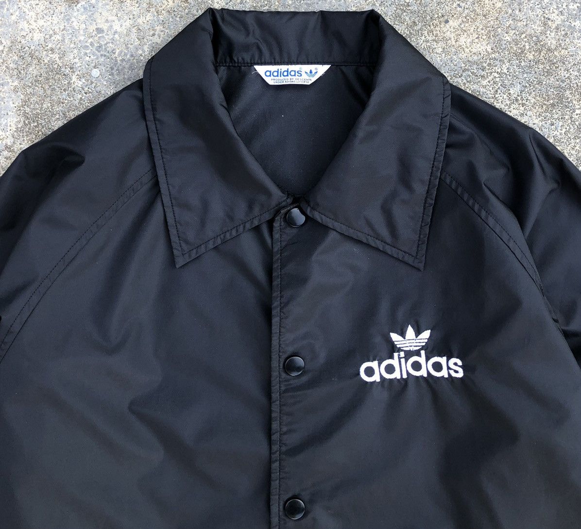 Adidas VTG Adidas 80s Descente License Trefoil Black Coach Jacket Size US M / EU 48-50 / 2 - 3 Thumbnail