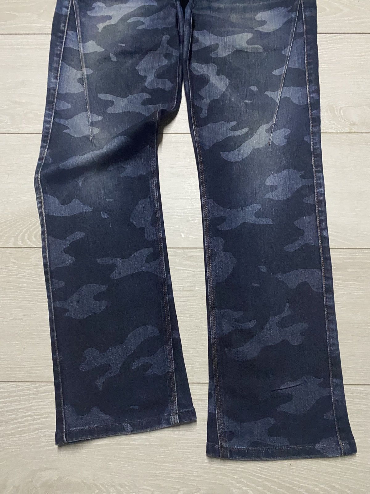 HIDEAWAYS Vintage Hideway Nicole Blue Camo Straight Slim Jeans Size US 35 - 5 Thumbnail