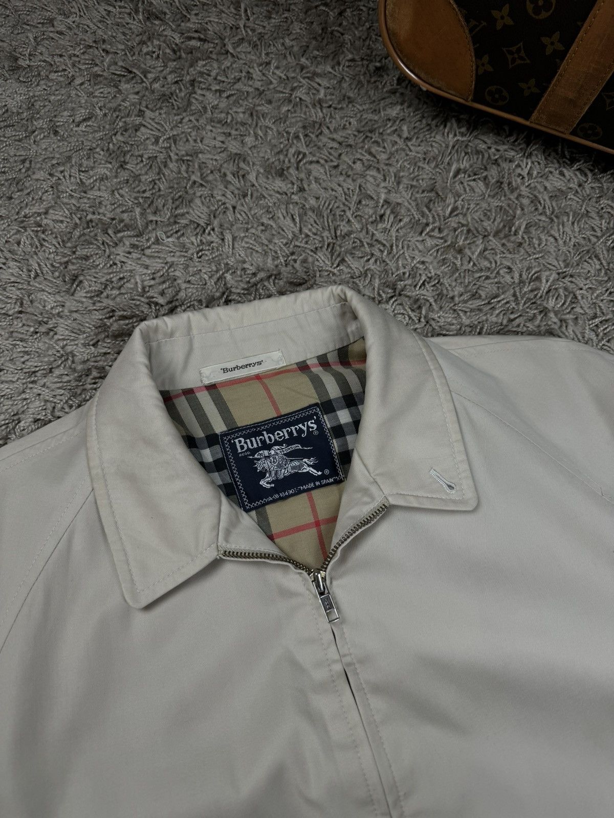 Burberry Vintage bomber jacket Burberry original luxury casual item Size US L / EU 52-54 / 3 - 2 Thumbnail