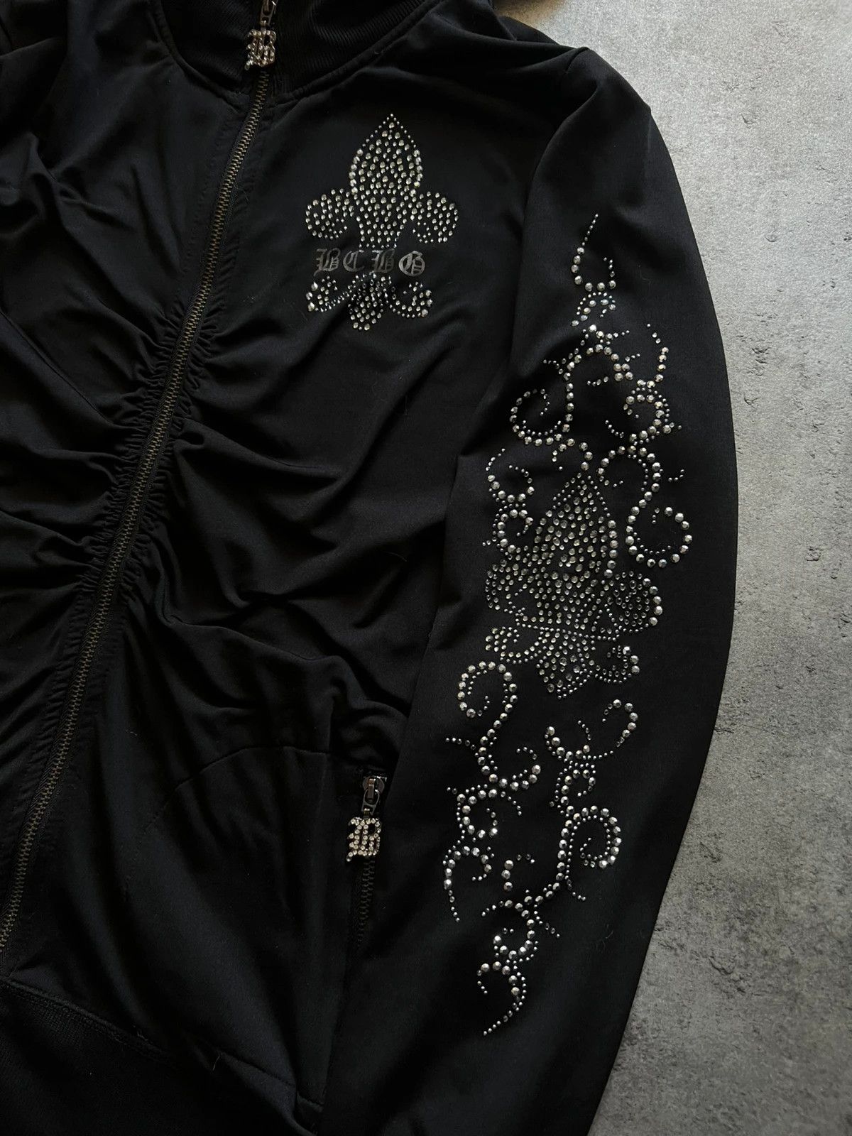 Vintage bcbgmaxazria black avant garde hoodie with crystals goth Size M / US 6-8 / IT 42-44 - 2 Thumbnail
