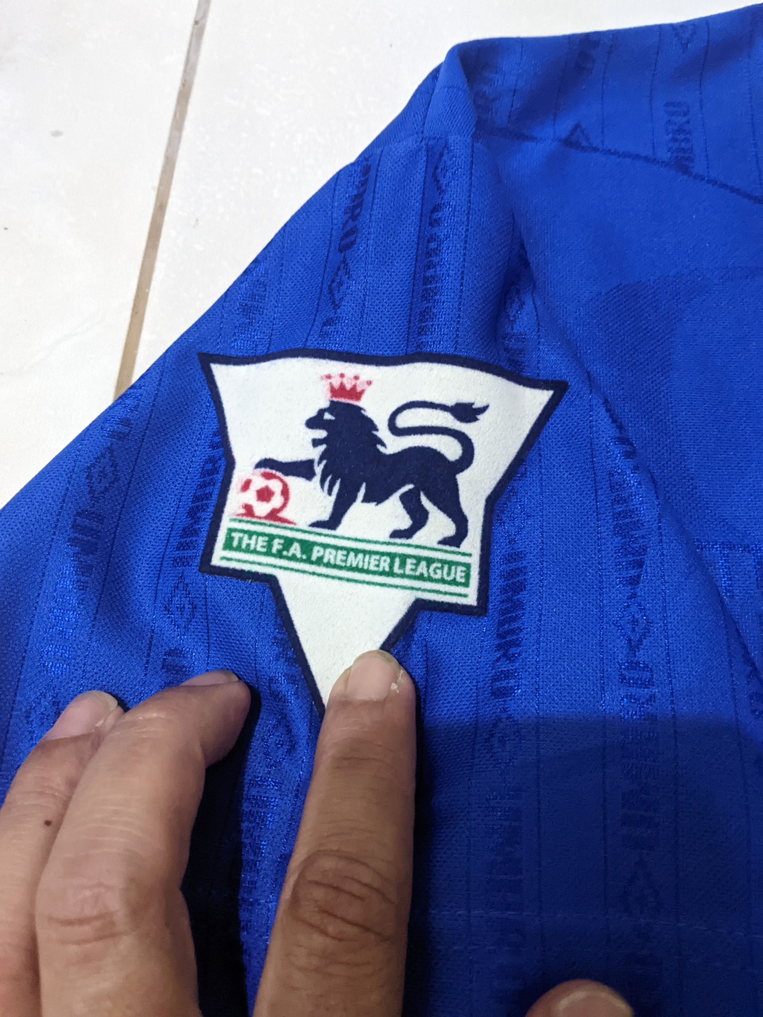 Umbro Jersey Everton 1995-97 home kanchelskis football shirt Size US M / EU 48-50 / 2 - 8 Thumbnail