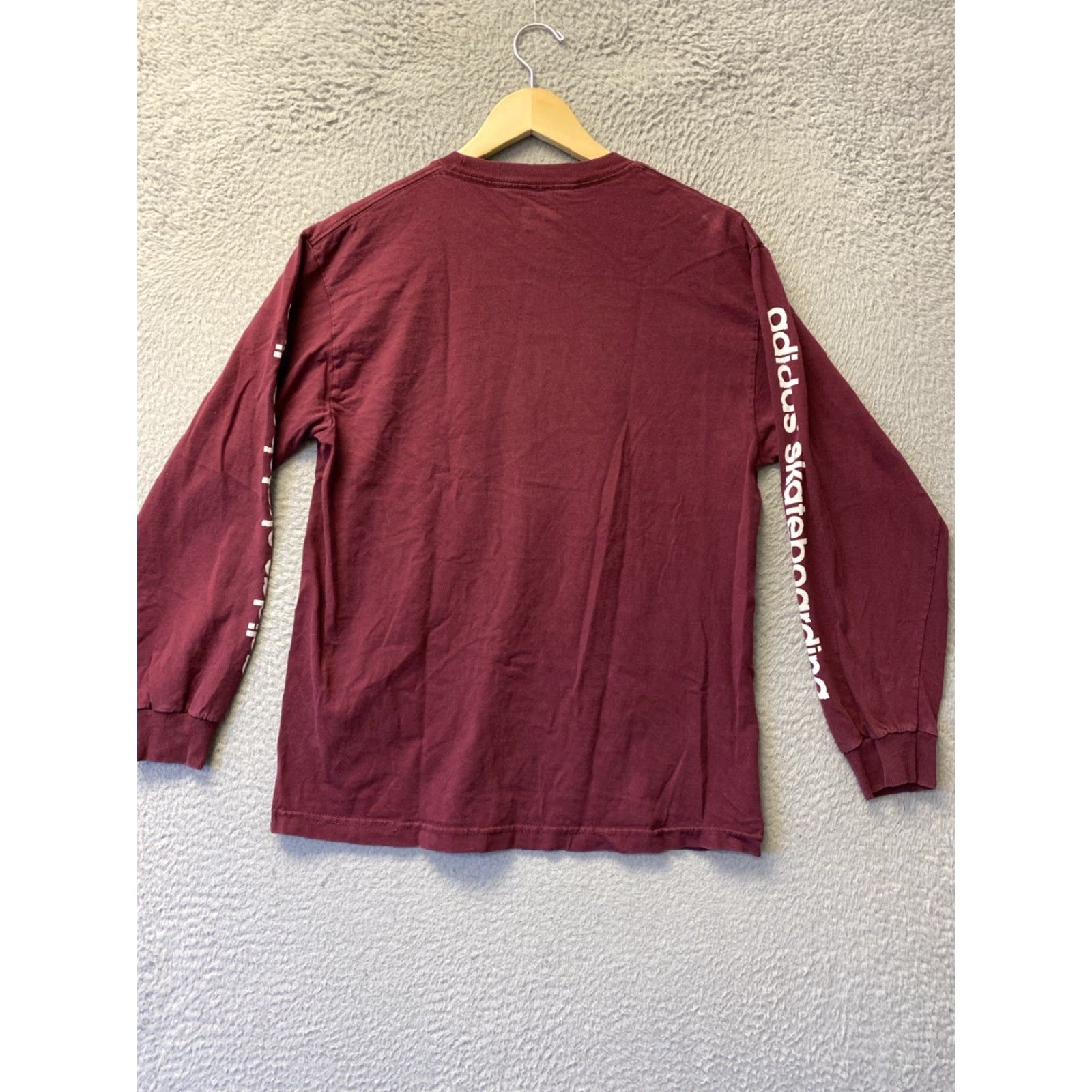 Adidas MENS ADIDAS ORIGINALS TREFOIL LONG SLEEVE SHIRT Medium Maroon Graphic Tee Size US M / EU 48-50 / 2 - 7 Thumbnail
