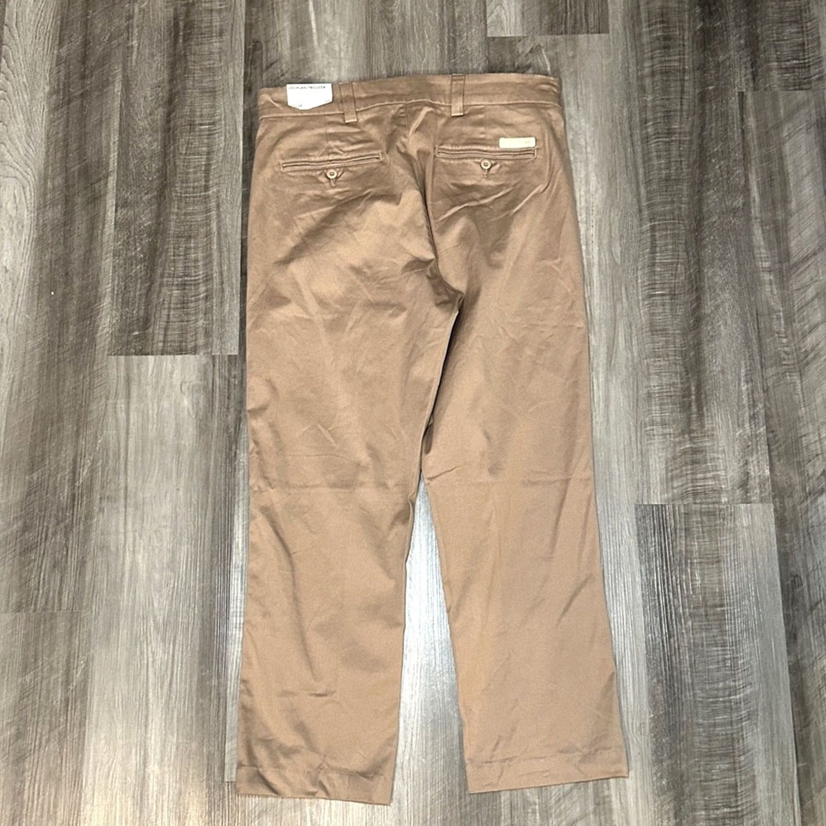 AG Jeans AG Jeans Lochlan Trouser Chino Pant - 32 Regular Men's Tan NWT 34 Inseam Khaki 98% Cotton 2% Spandex Mens Size US 32 / EU 48 - 3 Thumbnail