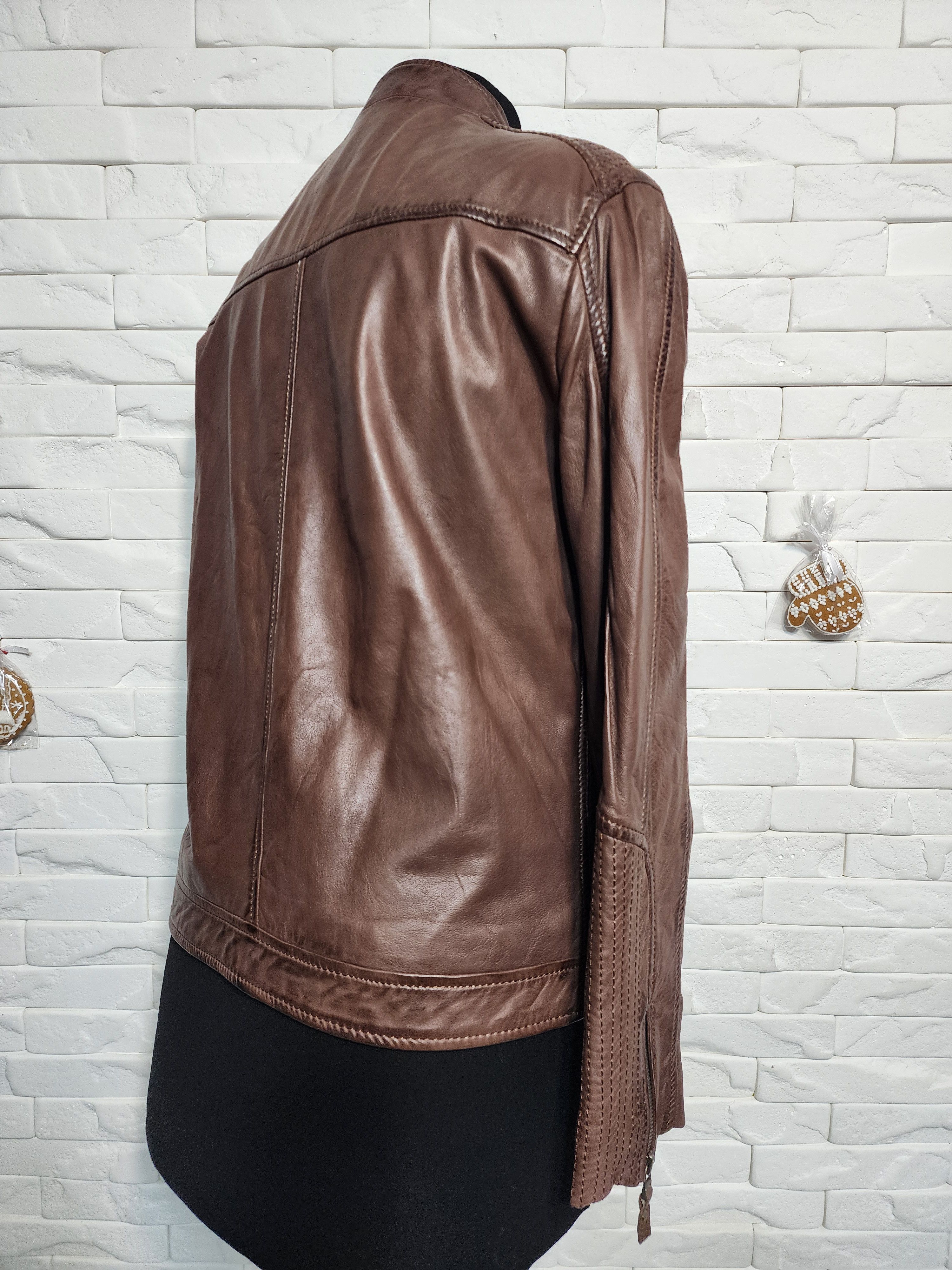 Other Brown Leather Jacket: Men's Zippered Bomber with Pockets Size US M / EU 48-50 / 2 - 5 Thumbnail