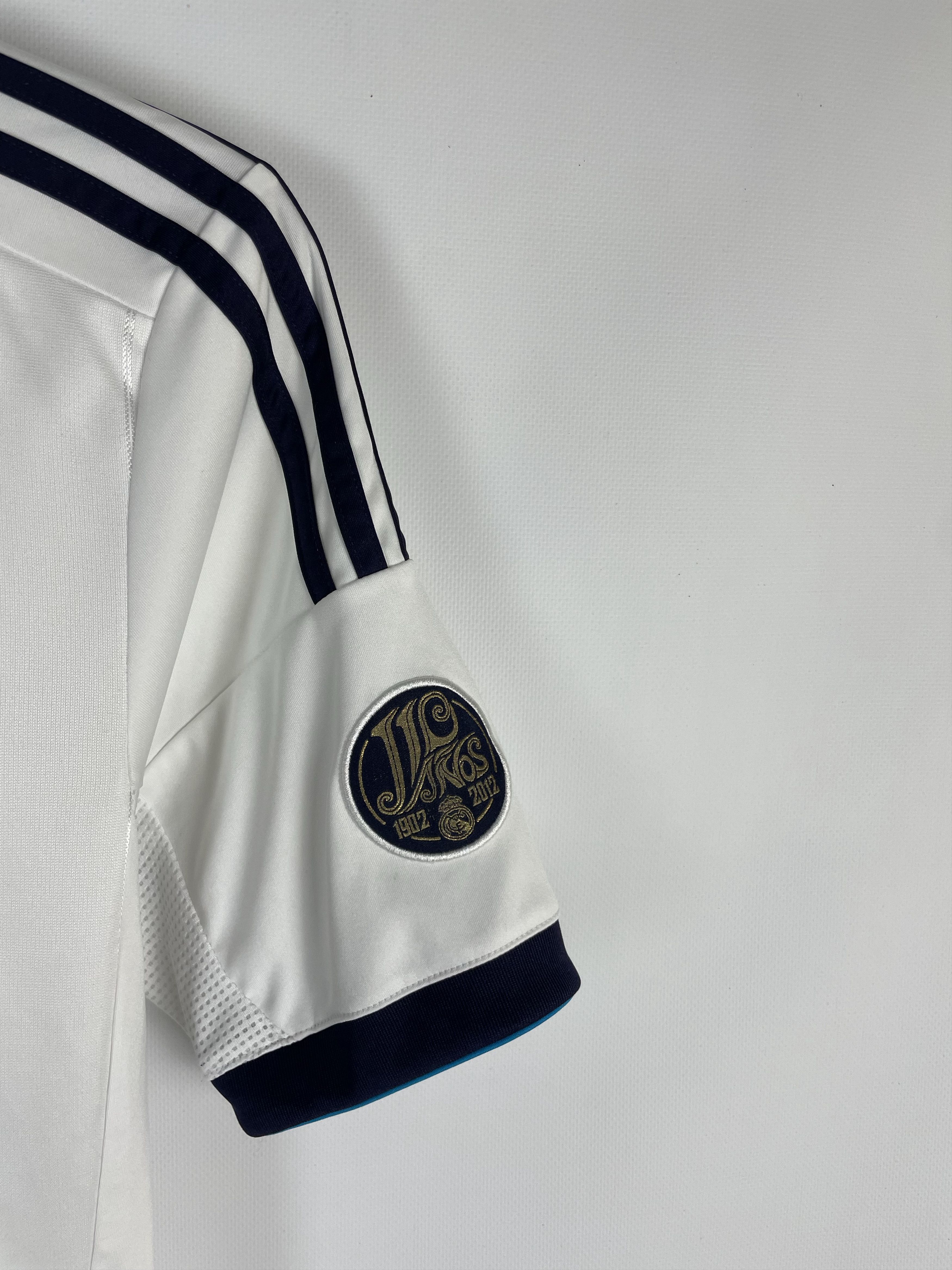 Adidas × Vintage Men's Adidas Real Madrid 2012-13 Home Soccer Jersey Size US S / EU 44-46 / 1 - 7 Thumbnail