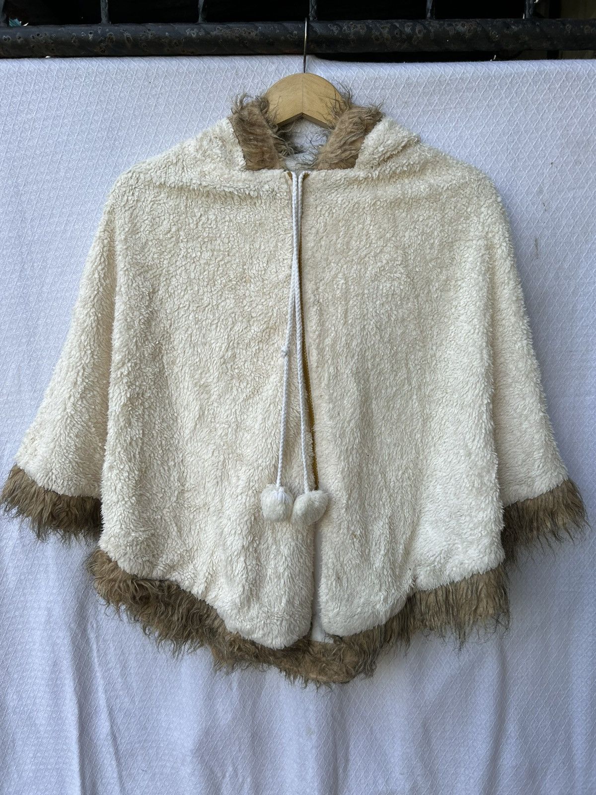 Hysteric Glamour Japanese unknow style cape/cloak fur hoodie Size US M / EU 48-50 / 2 - 3 Thumbnail