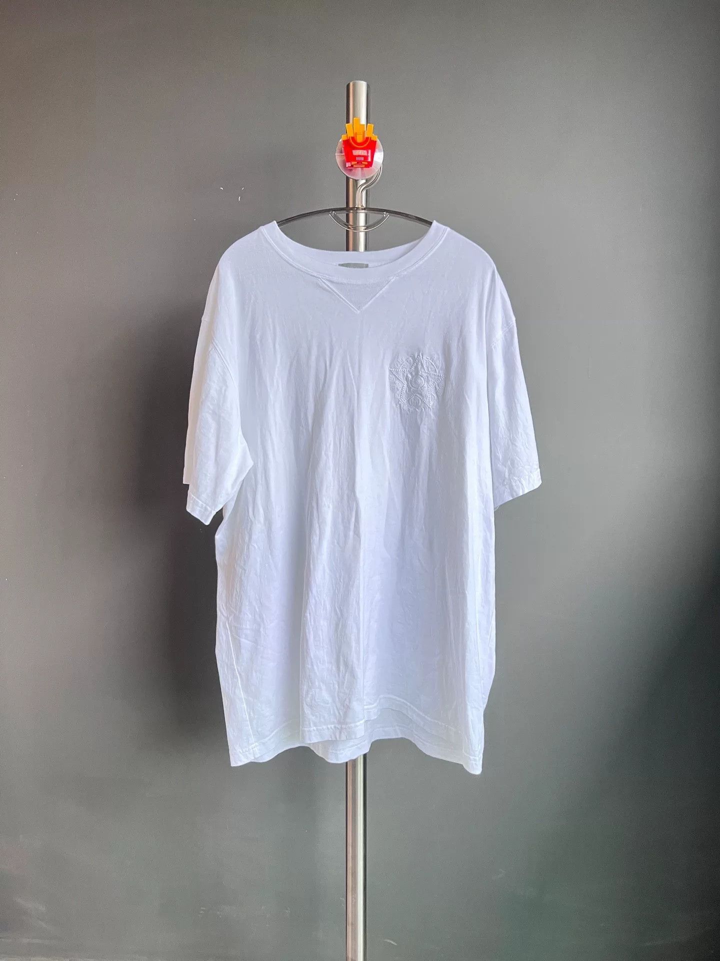 Dior white embroidered star short sleeve t-shirt Size US XL / EU 56 / 4 - 1 Thumbnail