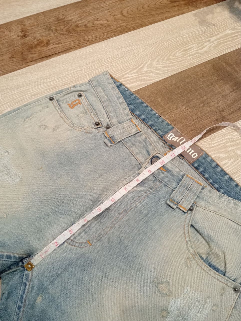 John Galliano JOHN GALLIANO BLUE DISTRESSED DENIM JEANS - SIZE 32 Size US 32 / EU 48 - 20 Thumbnail