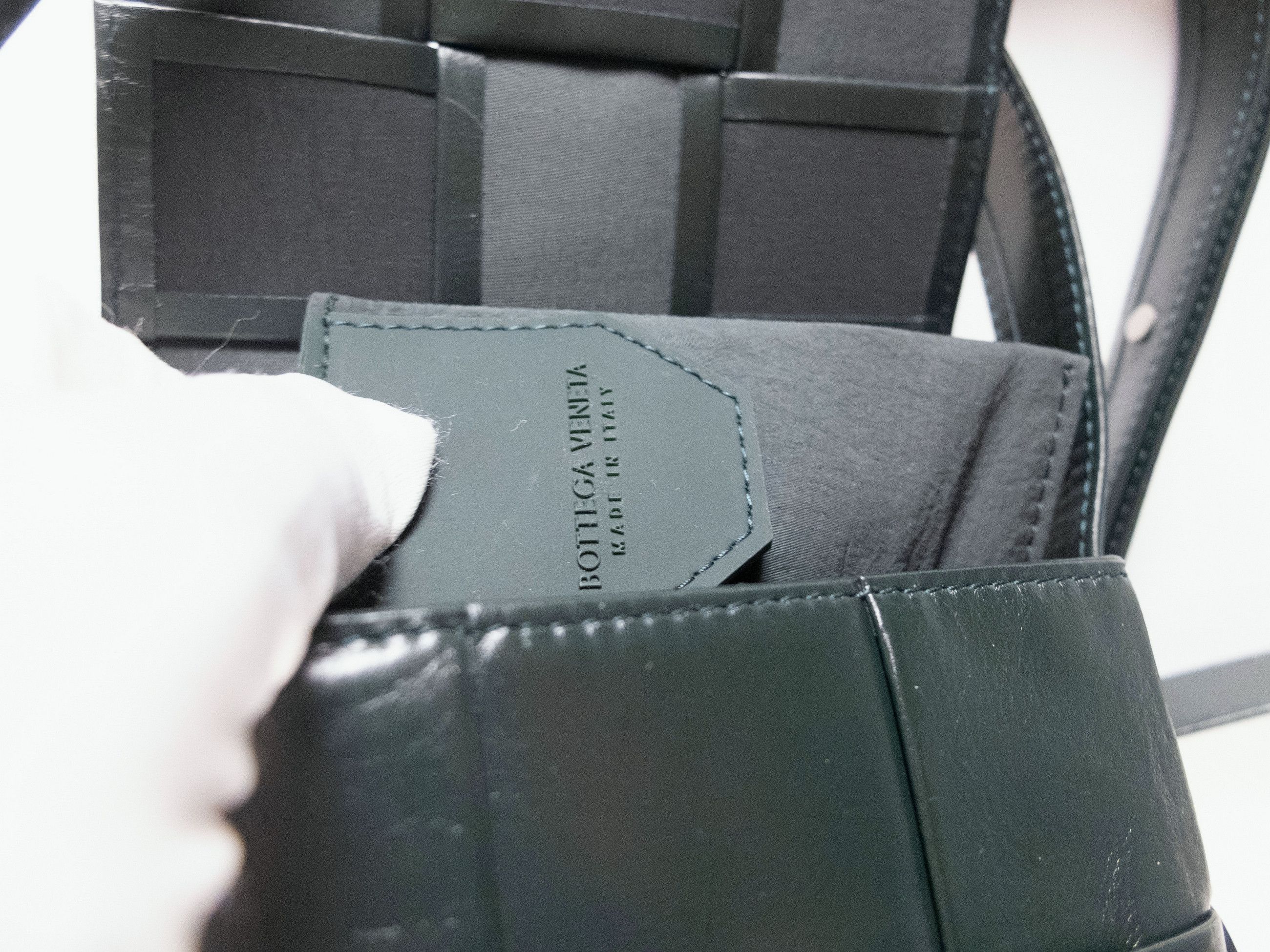 Bottega Veneta BOTTEGA VENETA Candy Cassette dark green leather mini bag Size ONE SIZE - 10 Thumbnail
