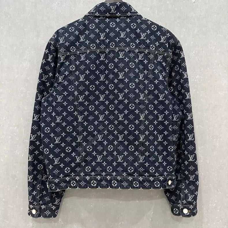 Louis Vuitton Louis Vuitton presbyopia and full logo denim jacket Size US M / EU 48-50 / 2 - 2 Thumbnail