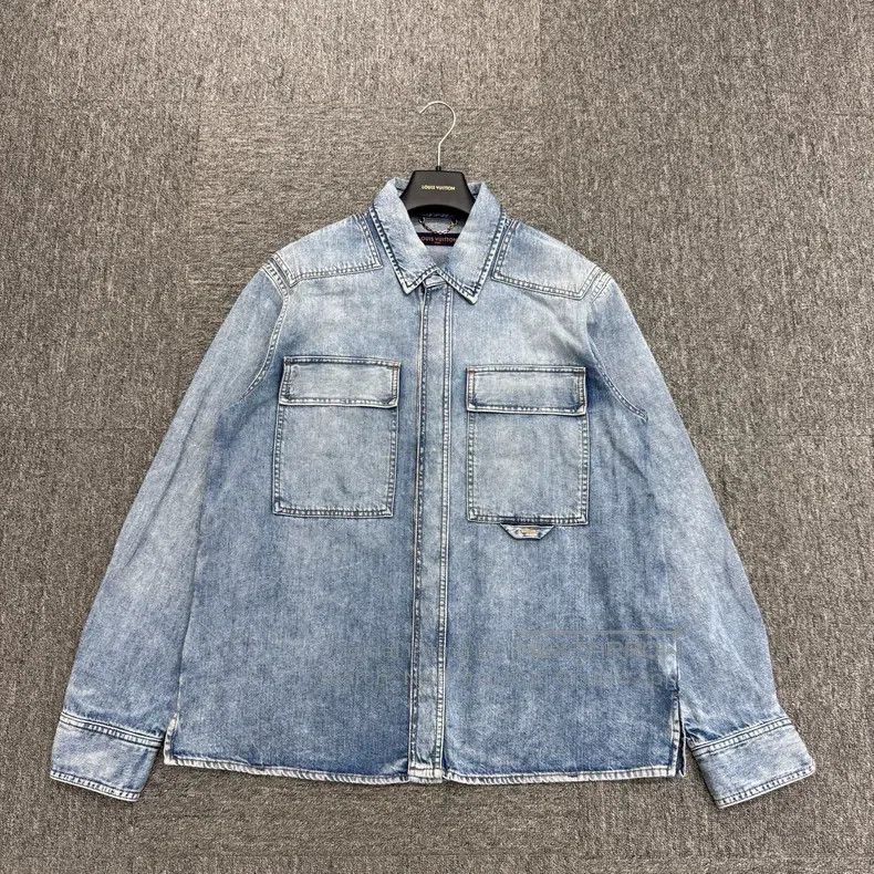 Louis Vuitton Louis Vuitton Washed old denim shirt Size US M / EU 48-50 / 2 - 1 Thumbnail