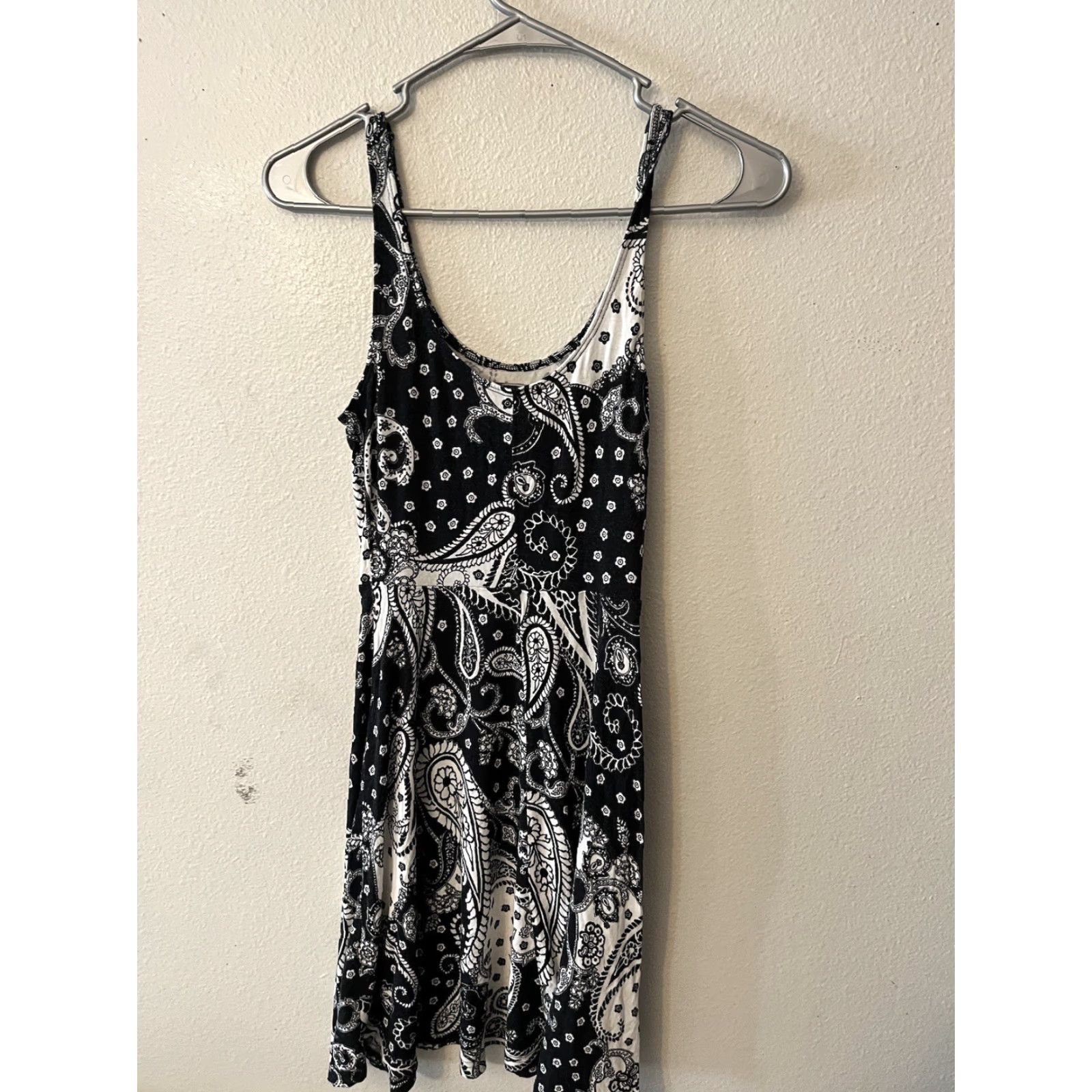 Express Express dress, XS halter, Black & White, Short, Sleeveless, Pullover, Casual, Women, XS, Express, Colorful, Spring, Summer, 90s? Size XS / US 0-2 / IT 36-38 - 2 Thumbnail