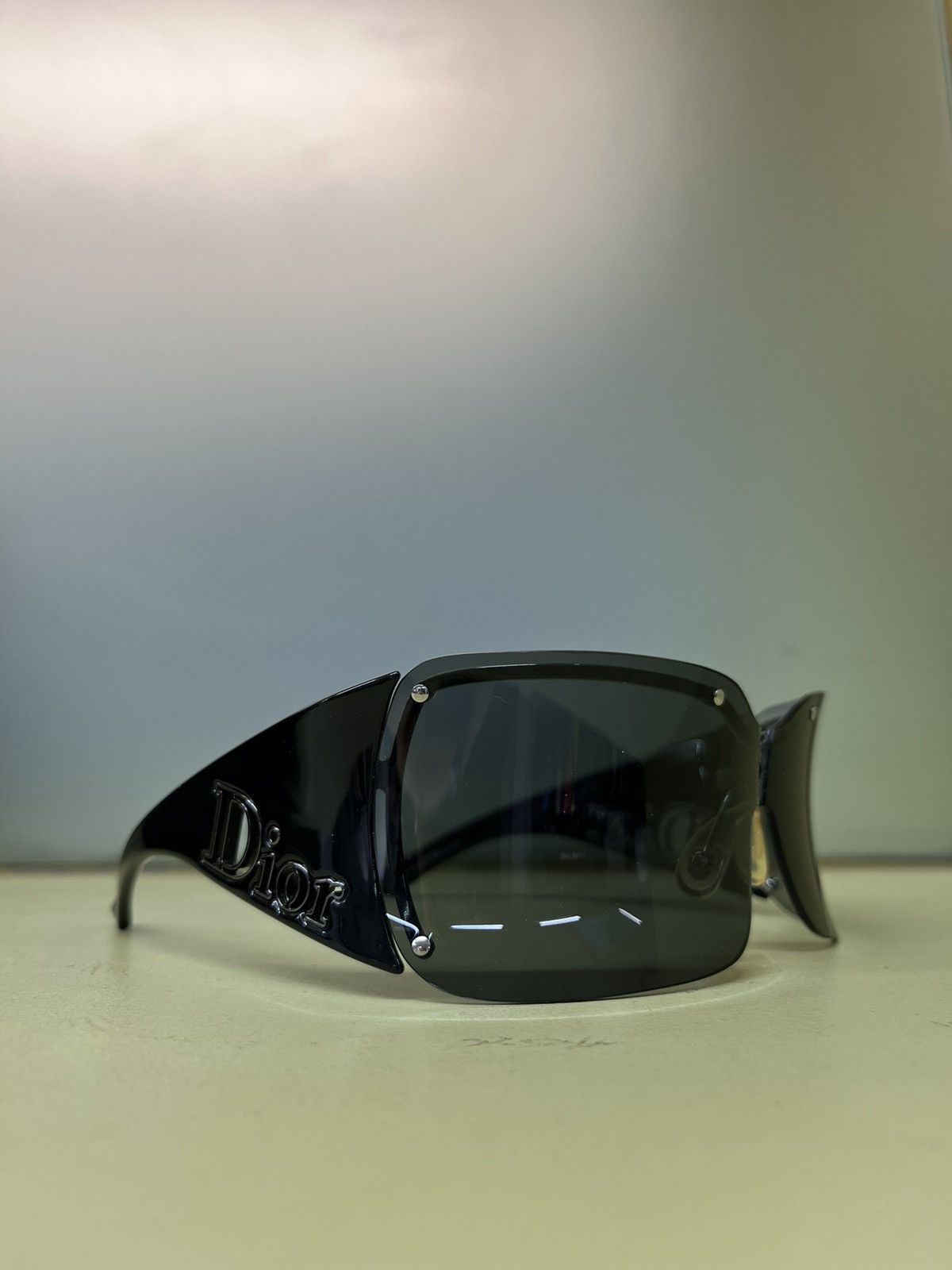 image of Dior Parabole 2 Oversized Sunglasses in Black, Women's