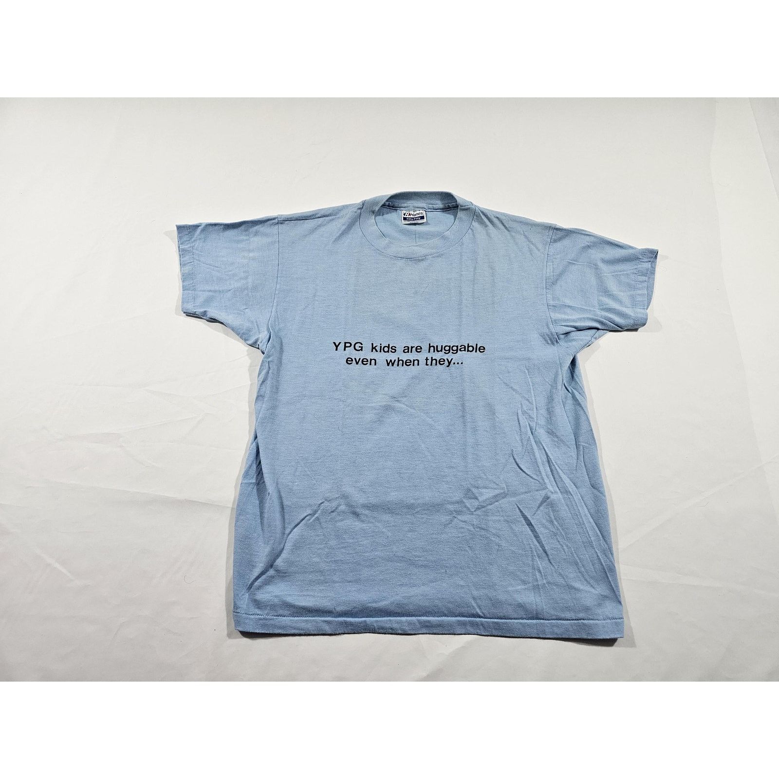 Hanes YPG Kids are Huggable T-Shirt 50/50 BLUE Hanes Sz M-L Vtg Size US L / EU 52-54 / 3 - 1 Thumbnail
