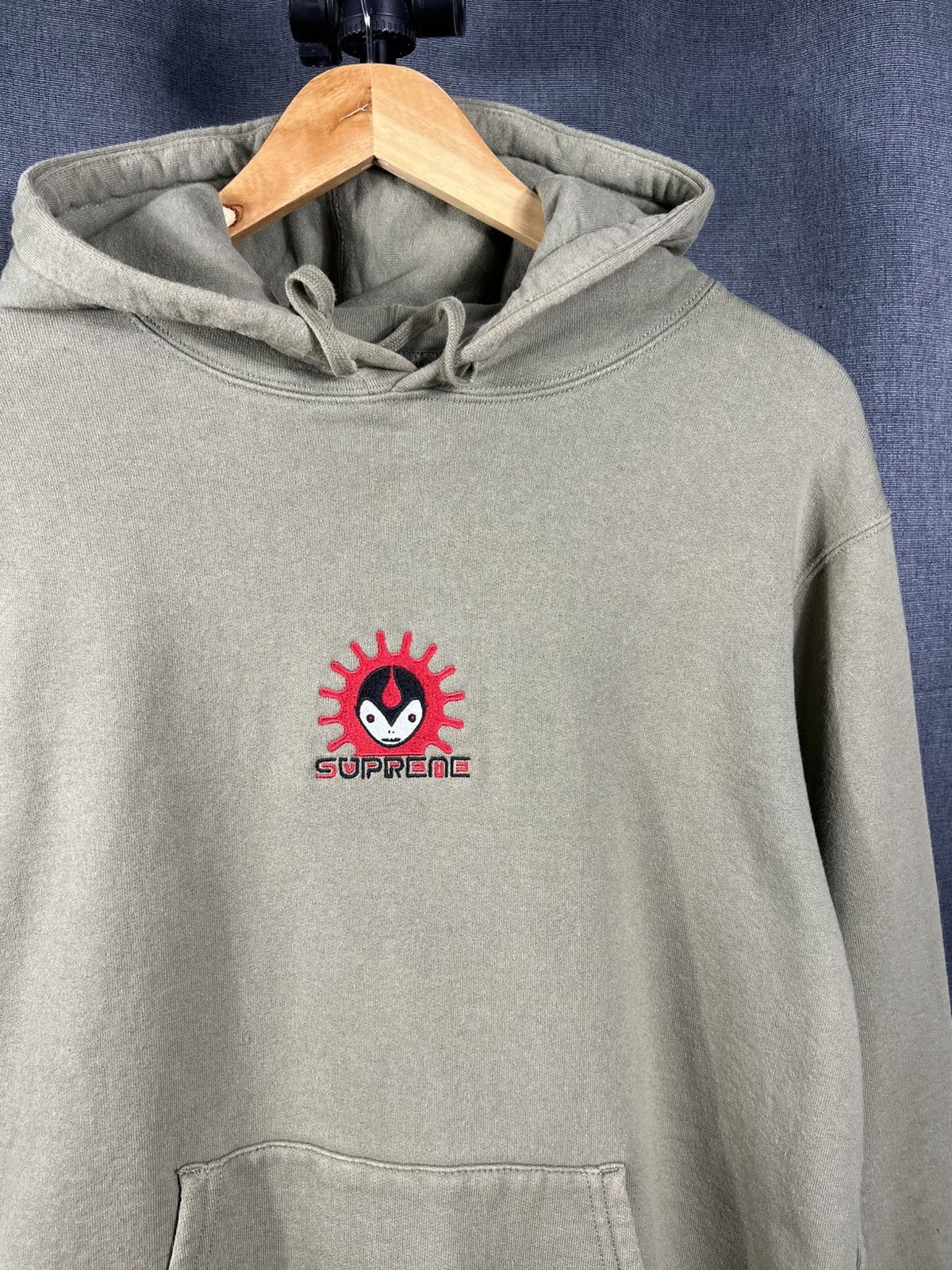 Supreme Supreme Vampire Hoodie (FW18) Size US M / EU 48-50 / 2 - 2 Thumbnail