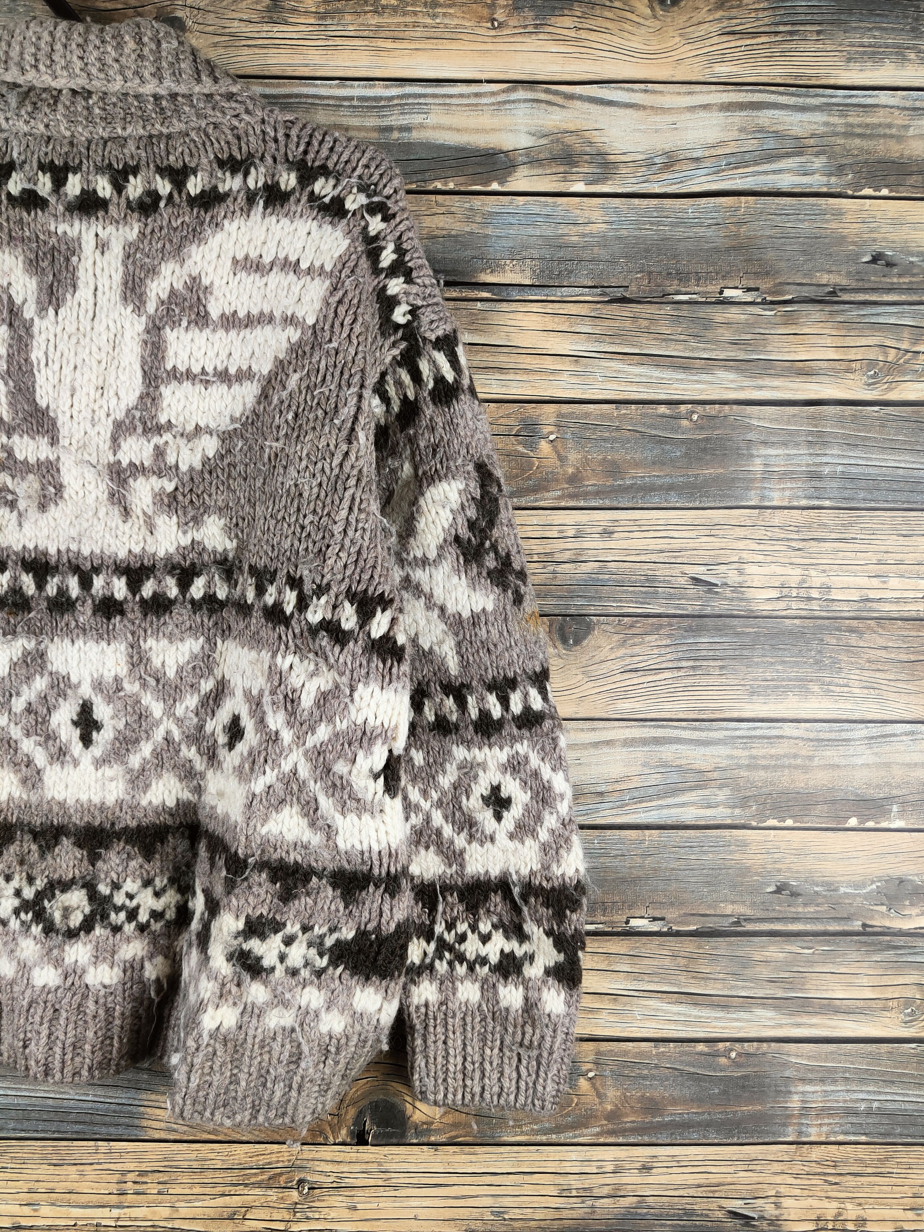 Handmade Dl Alliage Light Brown Knitwear Sweaters #46-603 Size US S / EU 44-46 / 1 - 10 Thumbnail