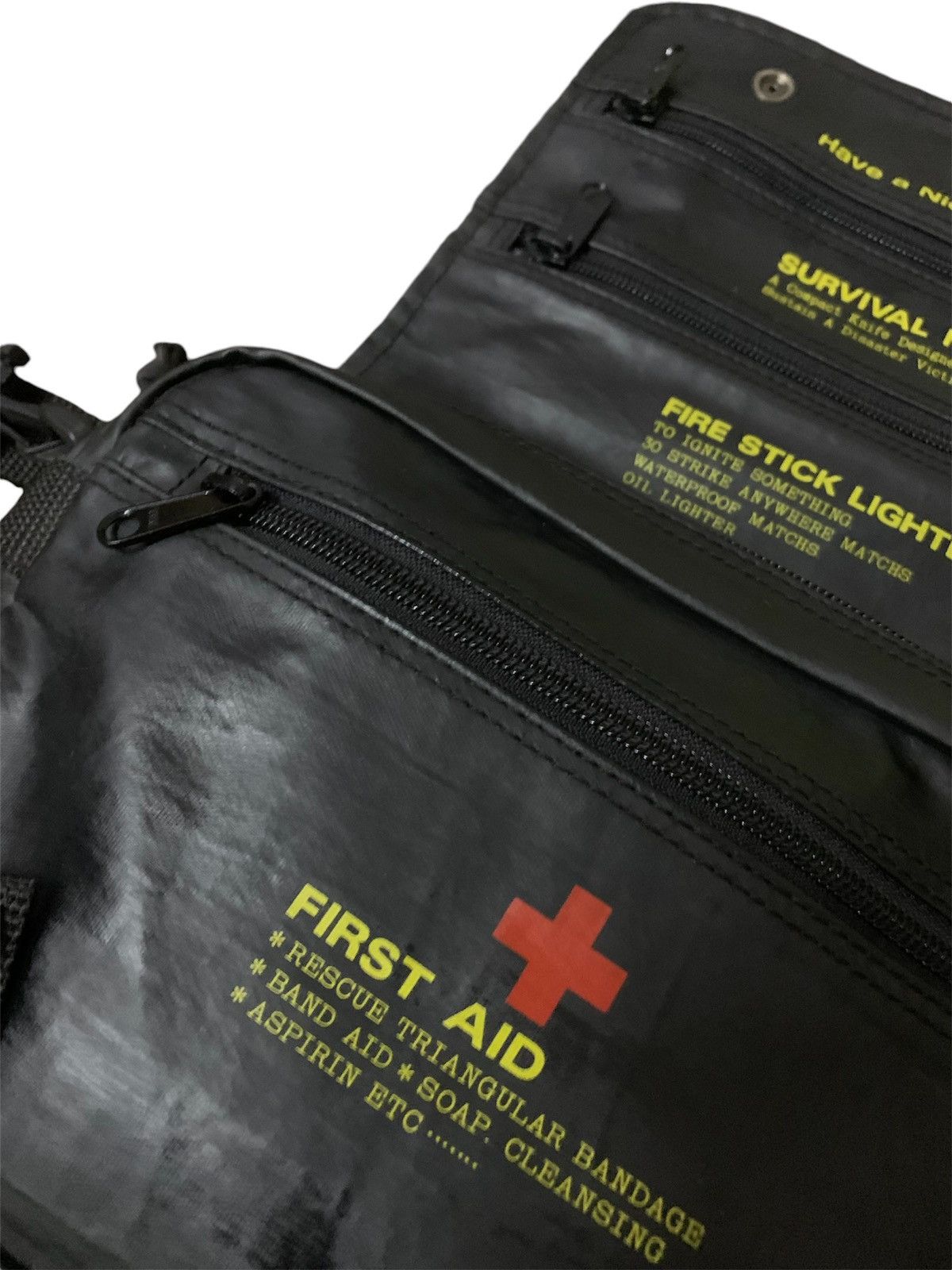 Japanese Brand × Vintage Vintage First Aid Clucth Bag Multi Zip Size ONE SIZE - 5 Thumbnail