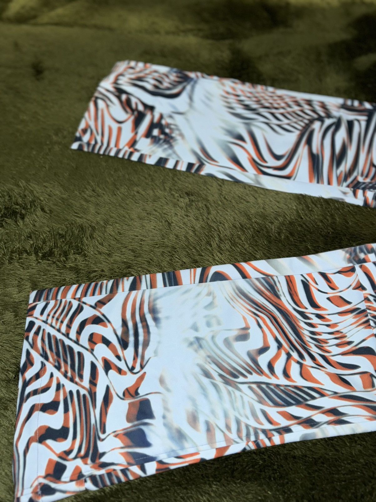 Diesel [32] DIESEL Optical Graphic Embroidered Logo Bootcut Pants Size US 32 / EU 48 - 8 Thumbnail