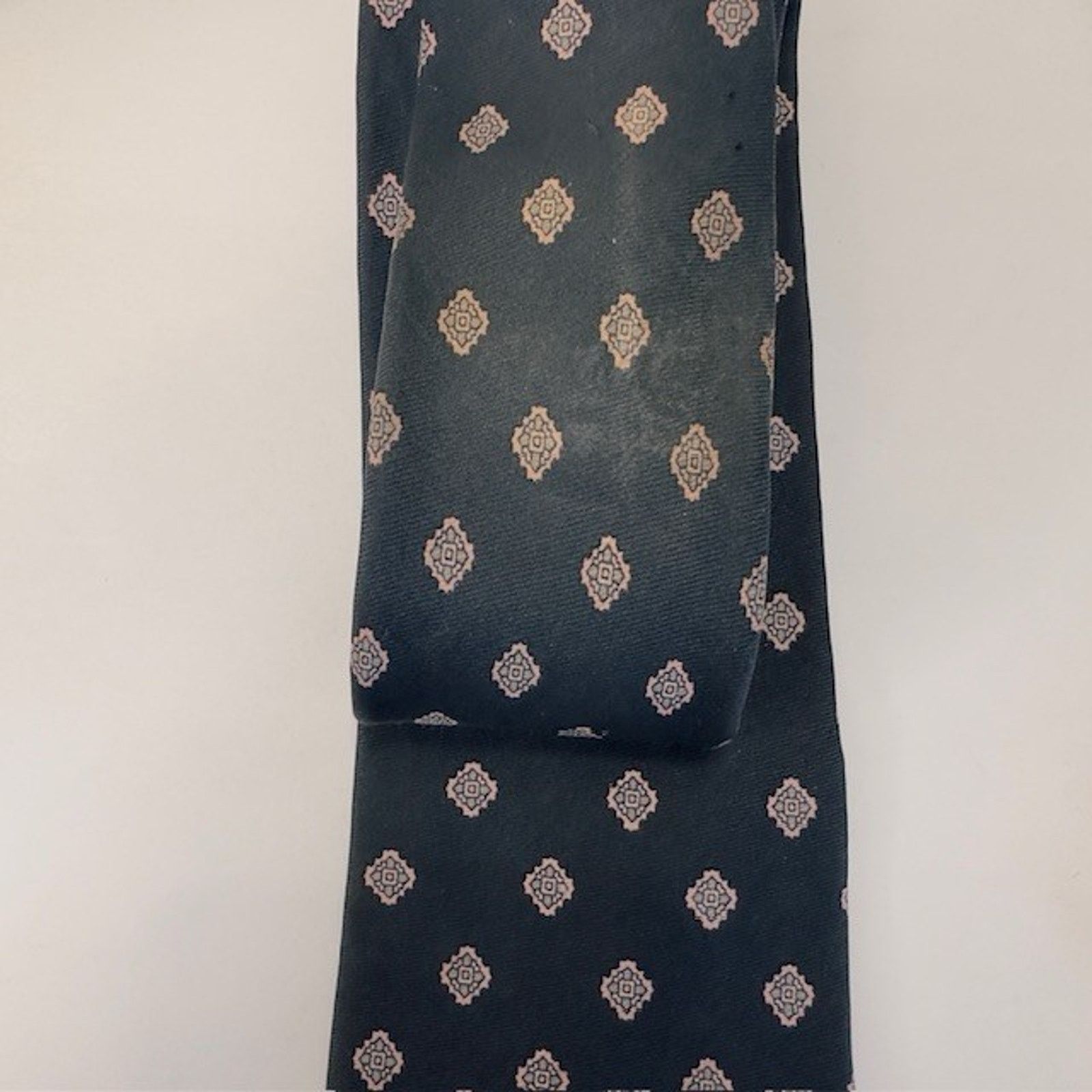 Other Reis of New Haven Men's VINTAGE 100% Silk Tie Handmade BLK Size ONE SIZE - 5 Thumbnail