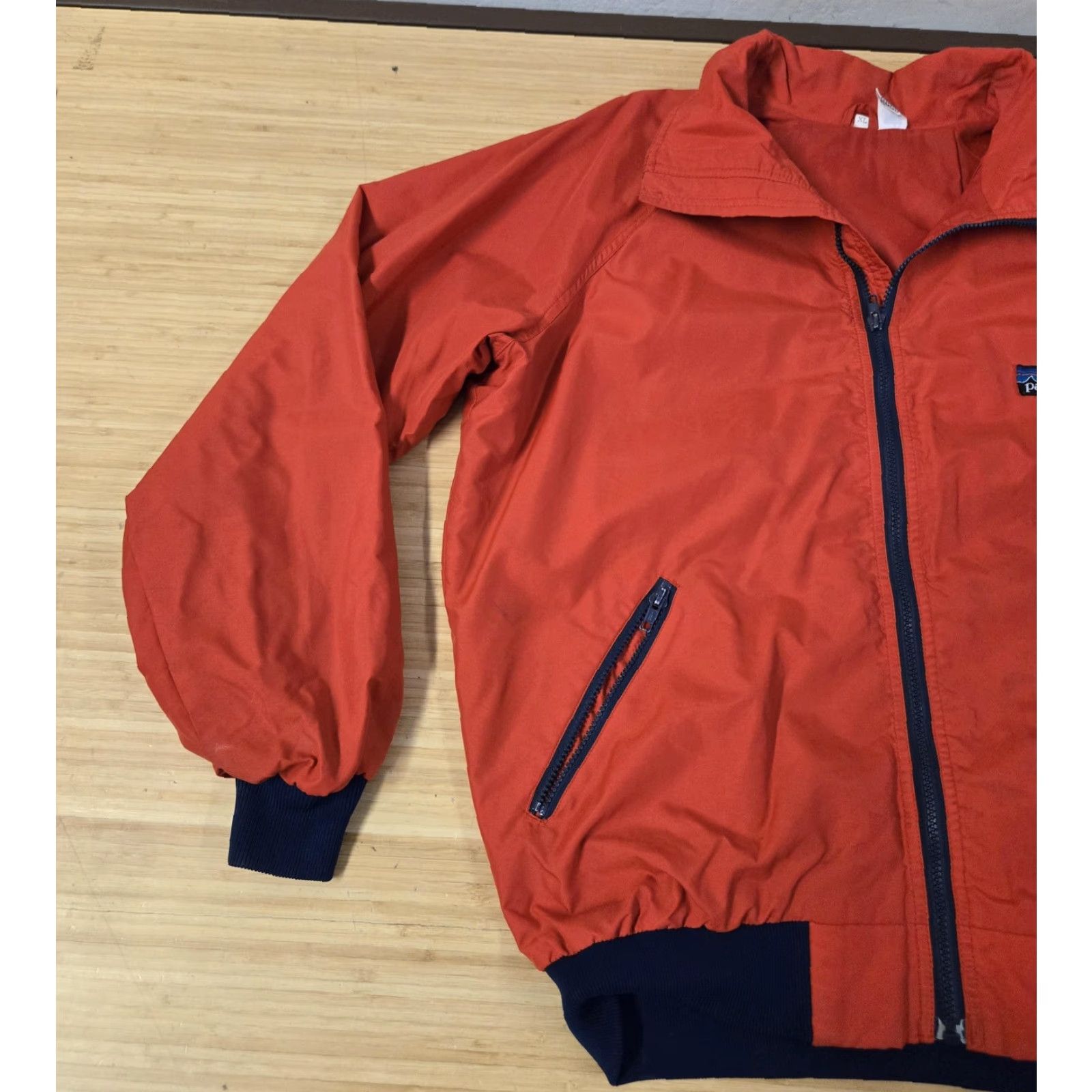 Patagonia VINTAGE Patagonia Jacket Mens XL Red Full Zip Windbreaker Lightweight 100% Nylon Outdoor Size US XL / EU 56 / 4 - 4 Thumbnail