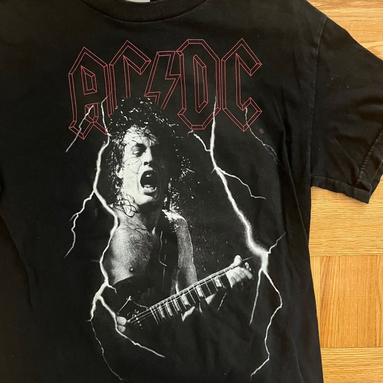 Liquid Blue Vintage Y2K Liquid Blue AC/DC shirt Small ACDC Size US S / EU 44-46 / 1 - 3 Thumbnail