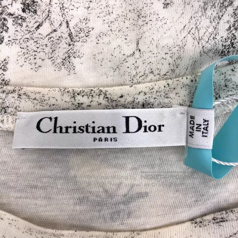 Dior Dior Gray-white animal jungle print cotton round-neck shor Size S / US 4 / IT 40 - 6 Thumbnail