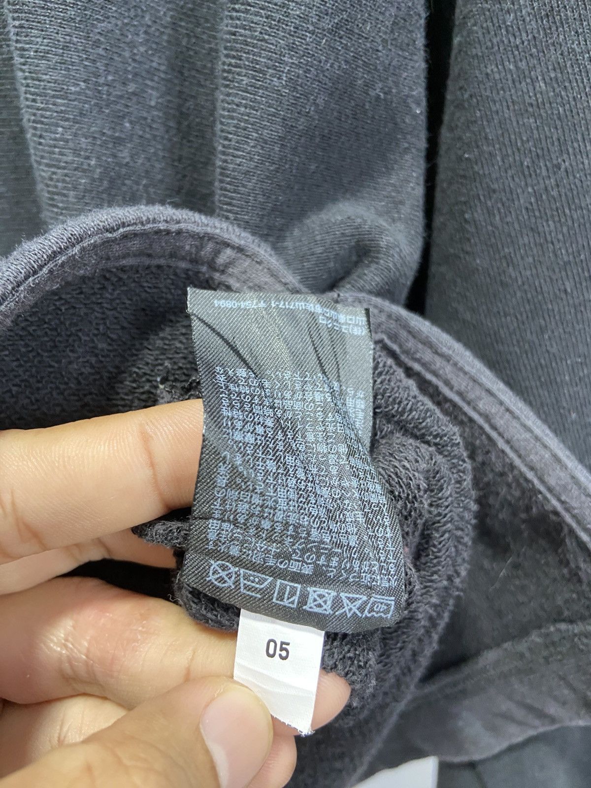 Japanese Brand Uniqlo U black hoodie Size US M / EU 48-50 / 2 - 6 Thumbnail