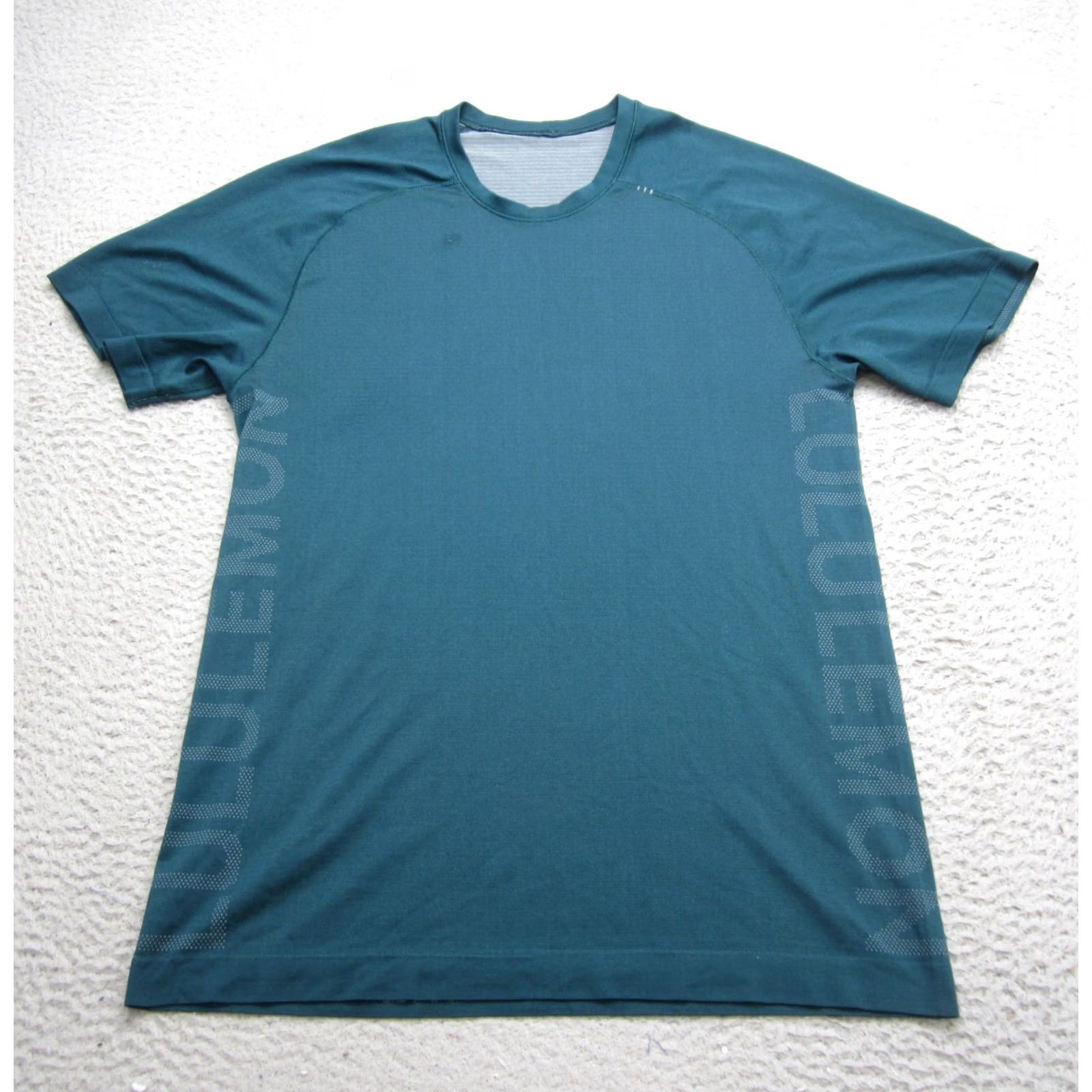 Lululemon Lululemon Metal Vent Tech Shirt Mens M Blue Running Training Performance Stretch Shirt Size US M / EU 48-50 / 2 - 2 Thumbnail