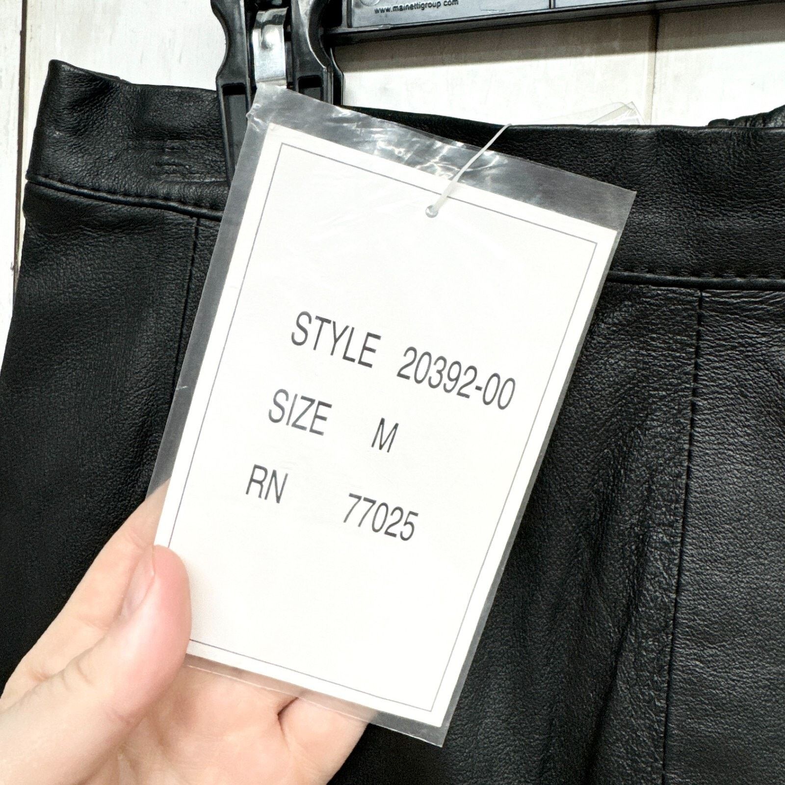 Vintage Vintage Atlantic Beach Skirt Women Medium Black Leather Midi Size 29" - 3 Thumbnail