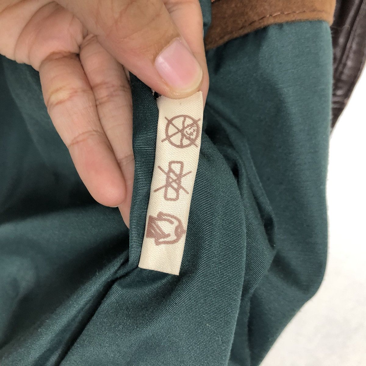 Genuine Leather 🔥90’s Vintage Bomber Leather Jacket Issey Miyake Collection Size US L / EU 52-54 / 3 - 16 Thumbnail
