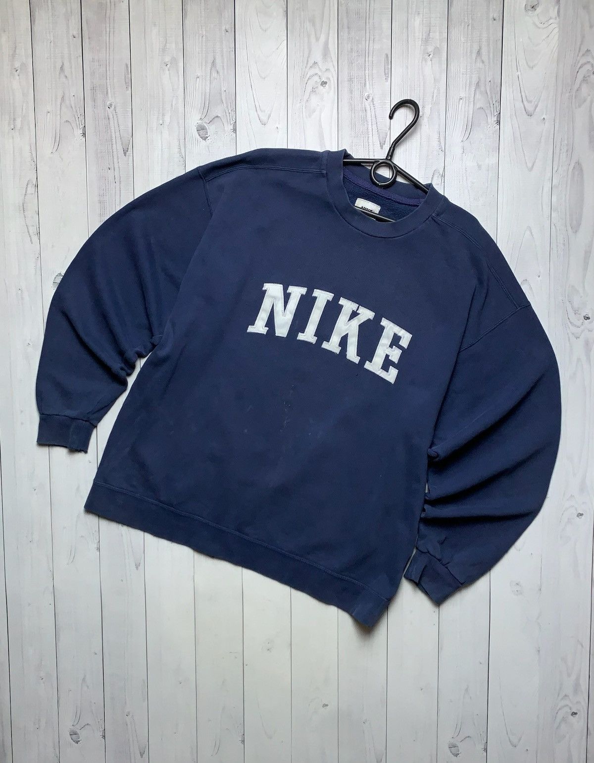 Nike × Vintage Vintage Nike sweatshirt logo distressed size L big logo Size US L / EU 52-54 / 3 - 1 Thumbnail