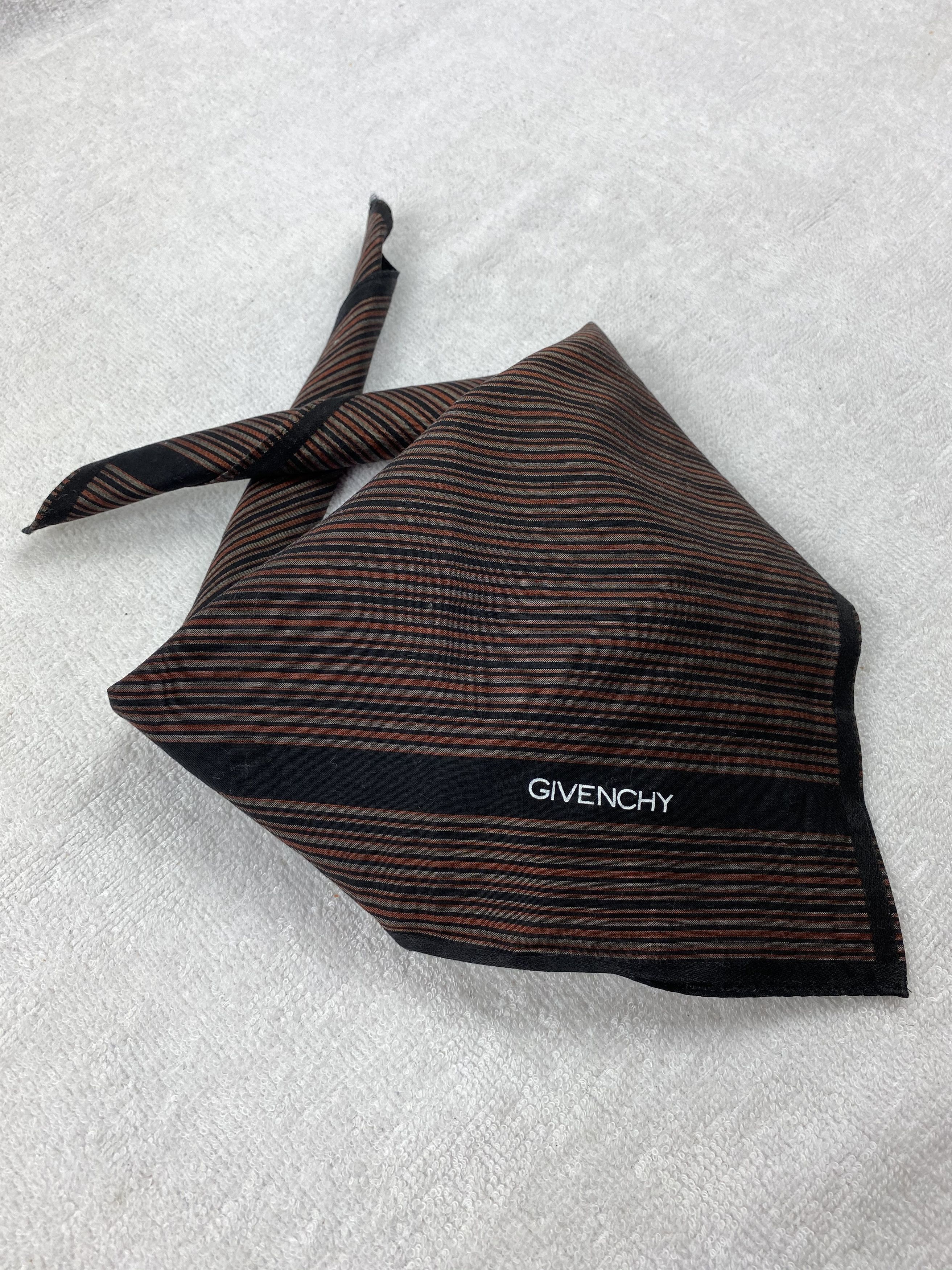 Vintage Givenchy Handkerchief / Bandana / Neckerchief Size ONE SIZE - 2 Thumbnail