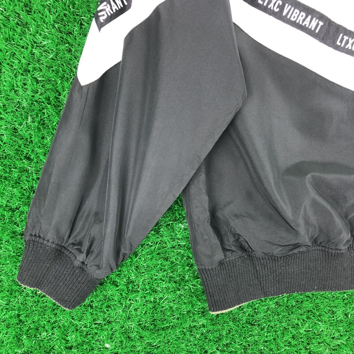 Japanese Brand Vintage Bomber Reversible Jacket Kid by Lovetoxic Size US XXS / EU 40 - 6 Thumbnail