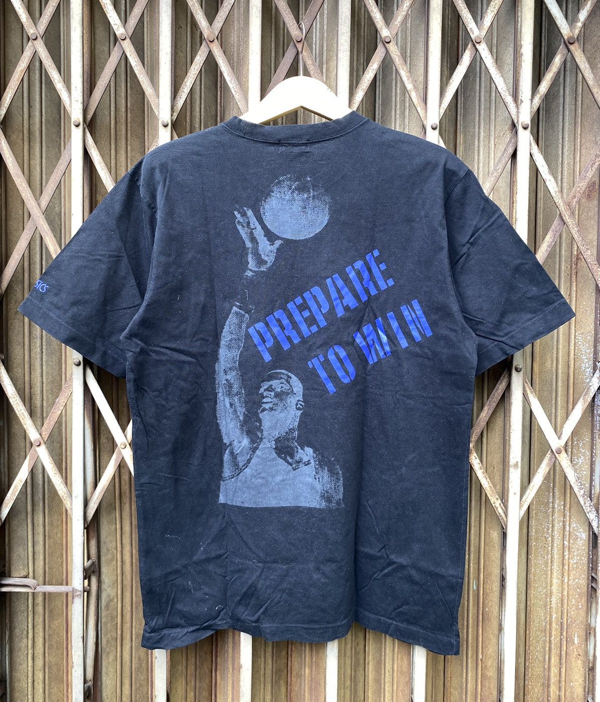 Asics Vintage Asics Sportwear 'Ready to Win' Tee Size US XL / EU 56 / 4 - 1 Thumbnail
